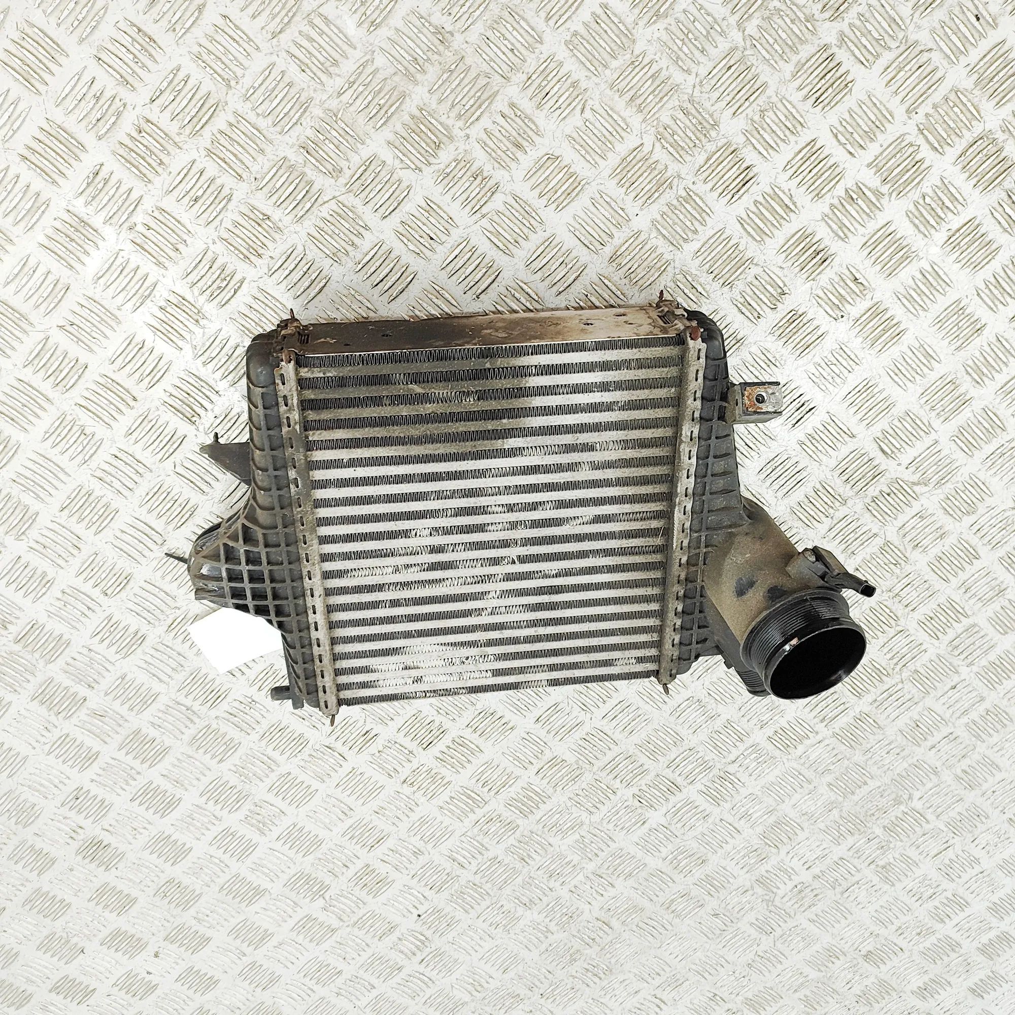 Volkswagen Touareg Intercooler radiator Intercooler radiator — VW TOUAREG (CR7) (2017-P...