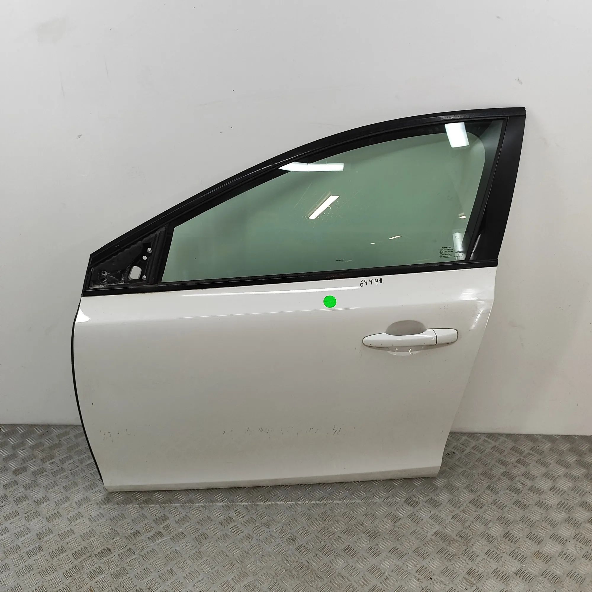 Volvo C30 Door — front left