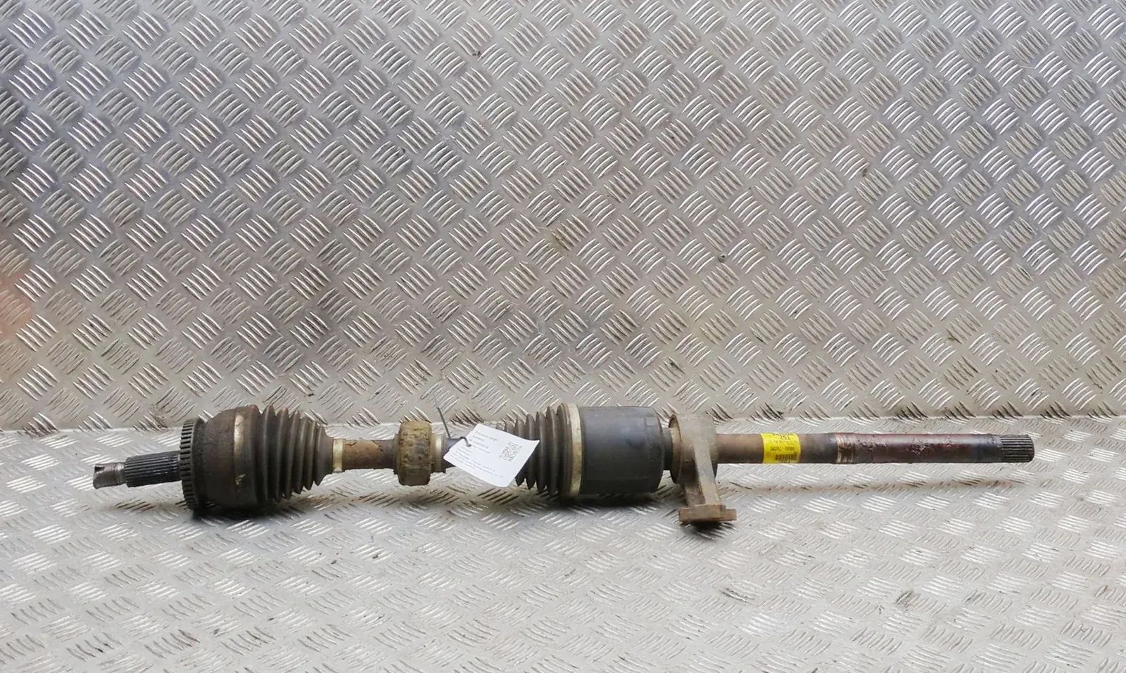 Hyundai Santa Fe Front Left Driveshaft Front Left Driveshaft — HYUNDAI SANTA FE (DM) (...