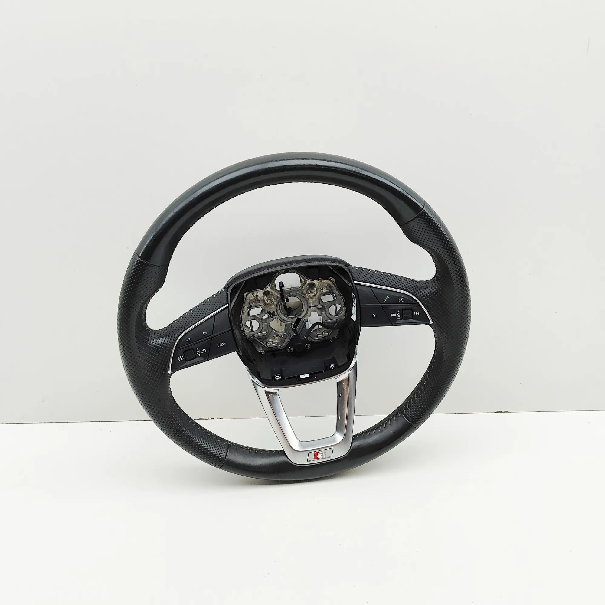 Audi Q3 (F3) steering wheel Steering Wheel — AUDI Q3 (F3) (2018-PRESENT) — ...