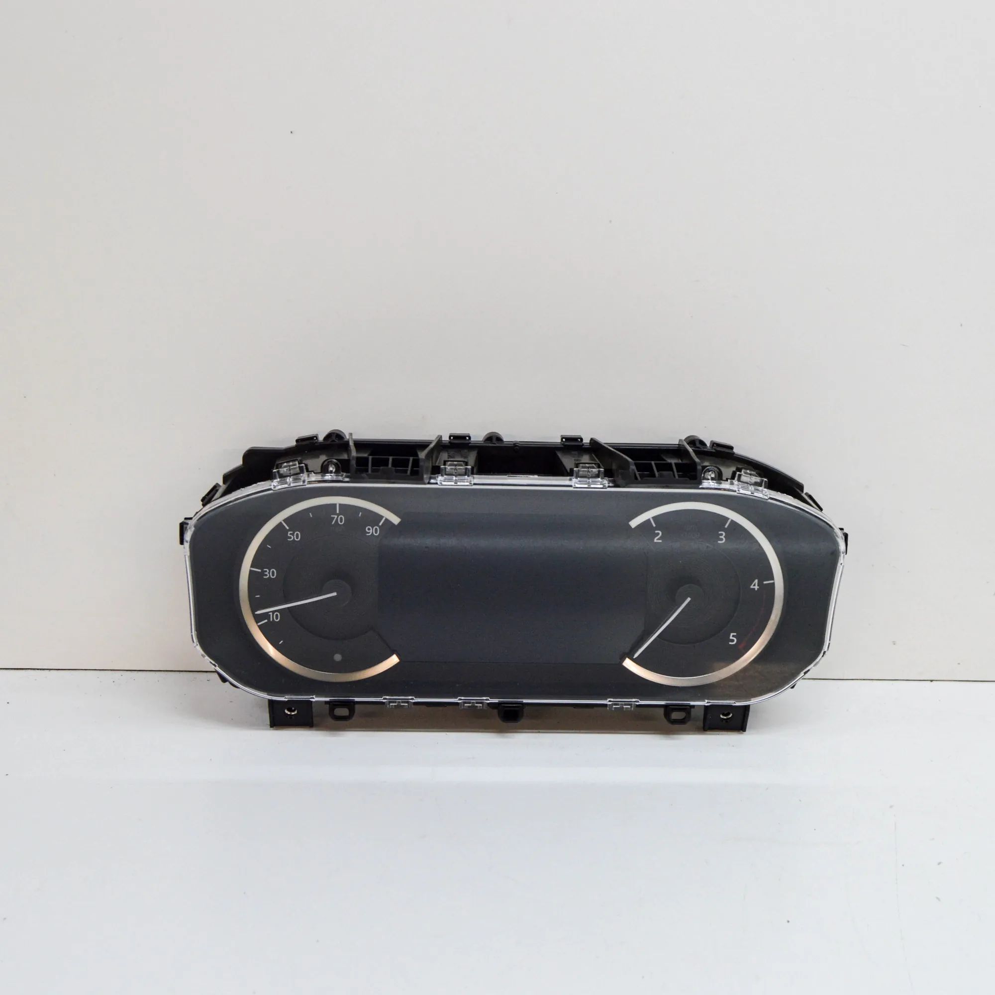 Jaguar F-Pace Instrument Cluster Speedometer Instrument Cluster Speedometer — JAGUAR F-PACE ...