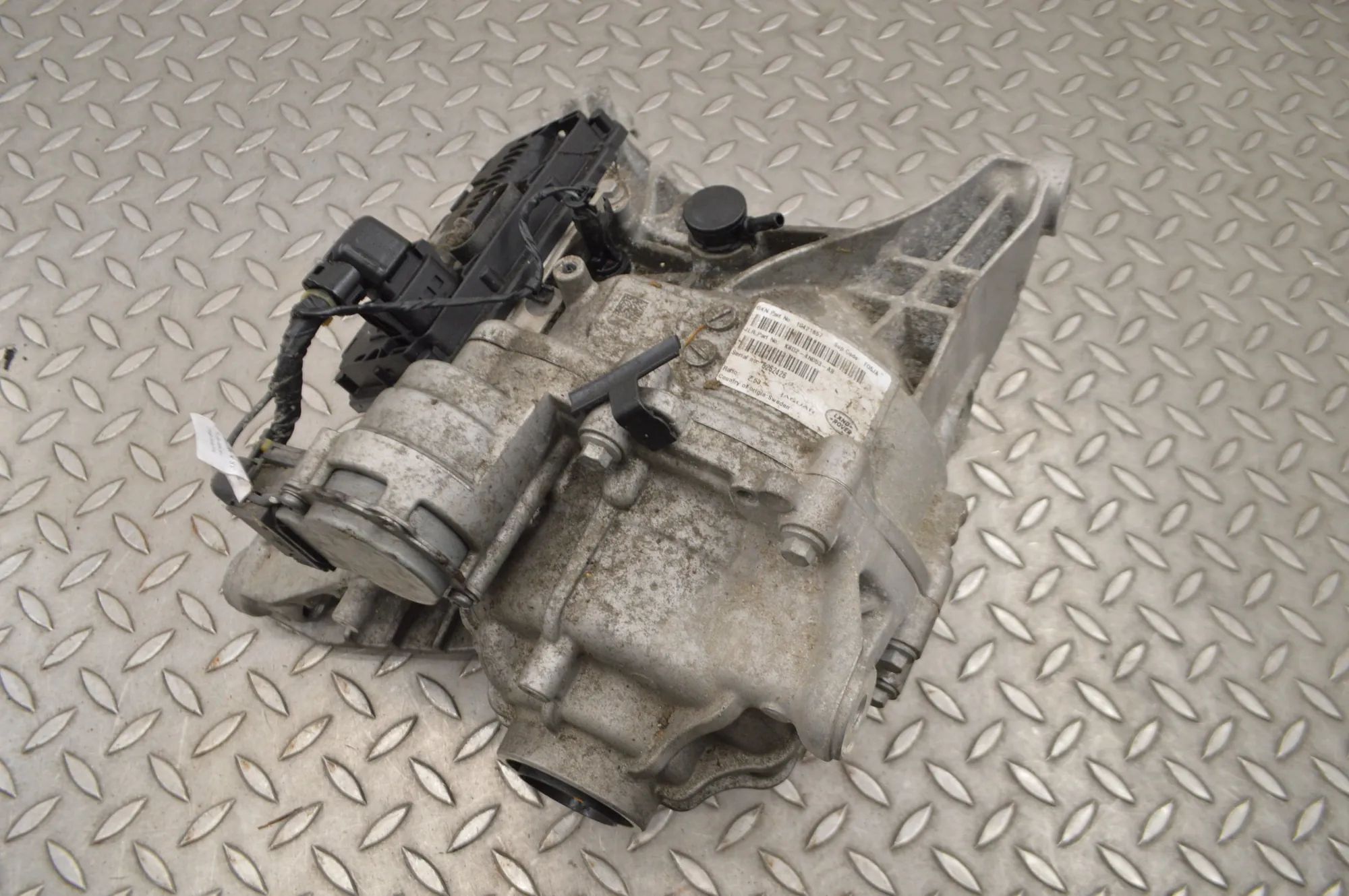 Land Rover Range Rover Evoque rear differential Rear differential — LAND ROVER RANGE ROVER EVOQ...