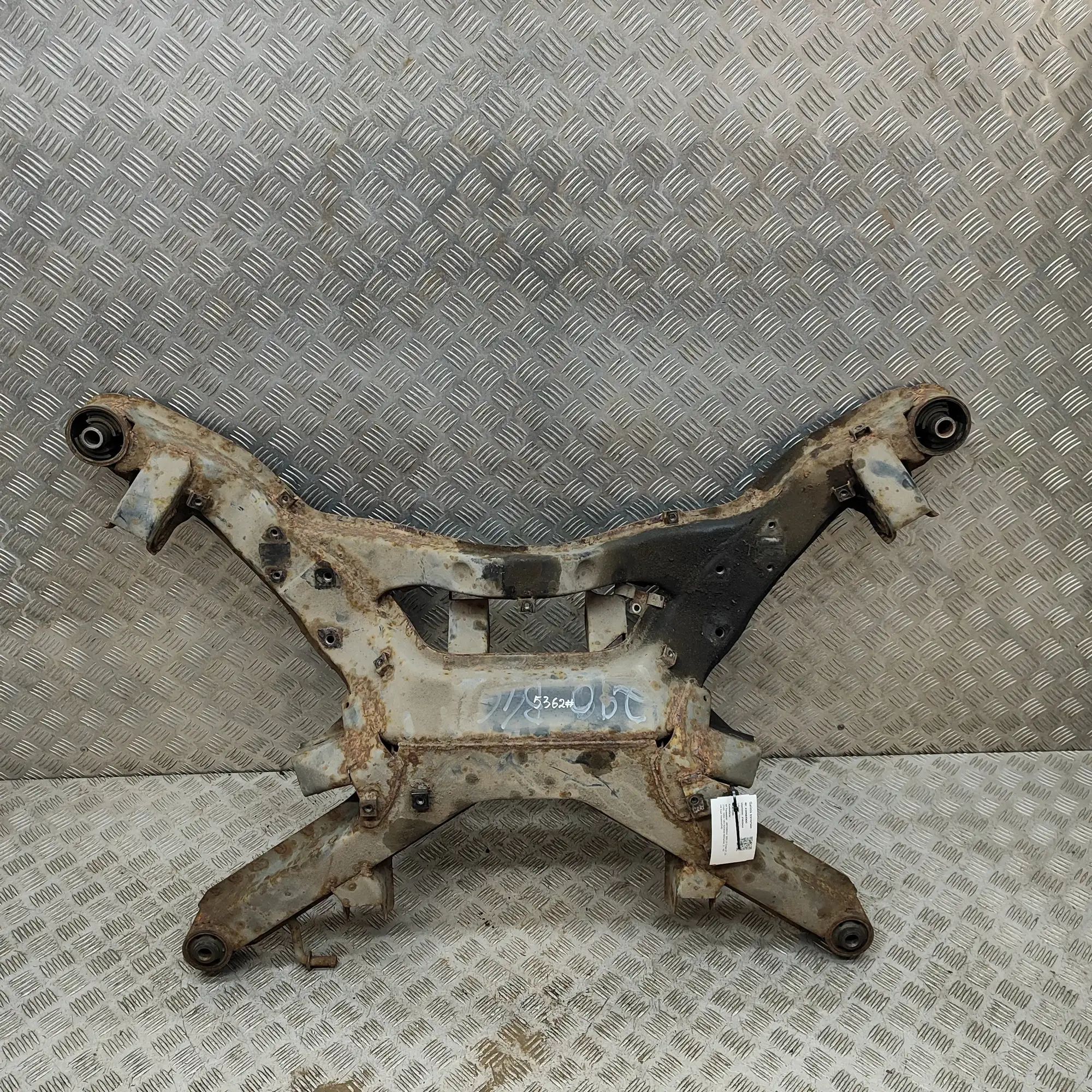 Mitsubishi 3000 GT Rear subframe Rear subframe — MITSUBISHI 3000 (GT Coupe Z1_A)...
