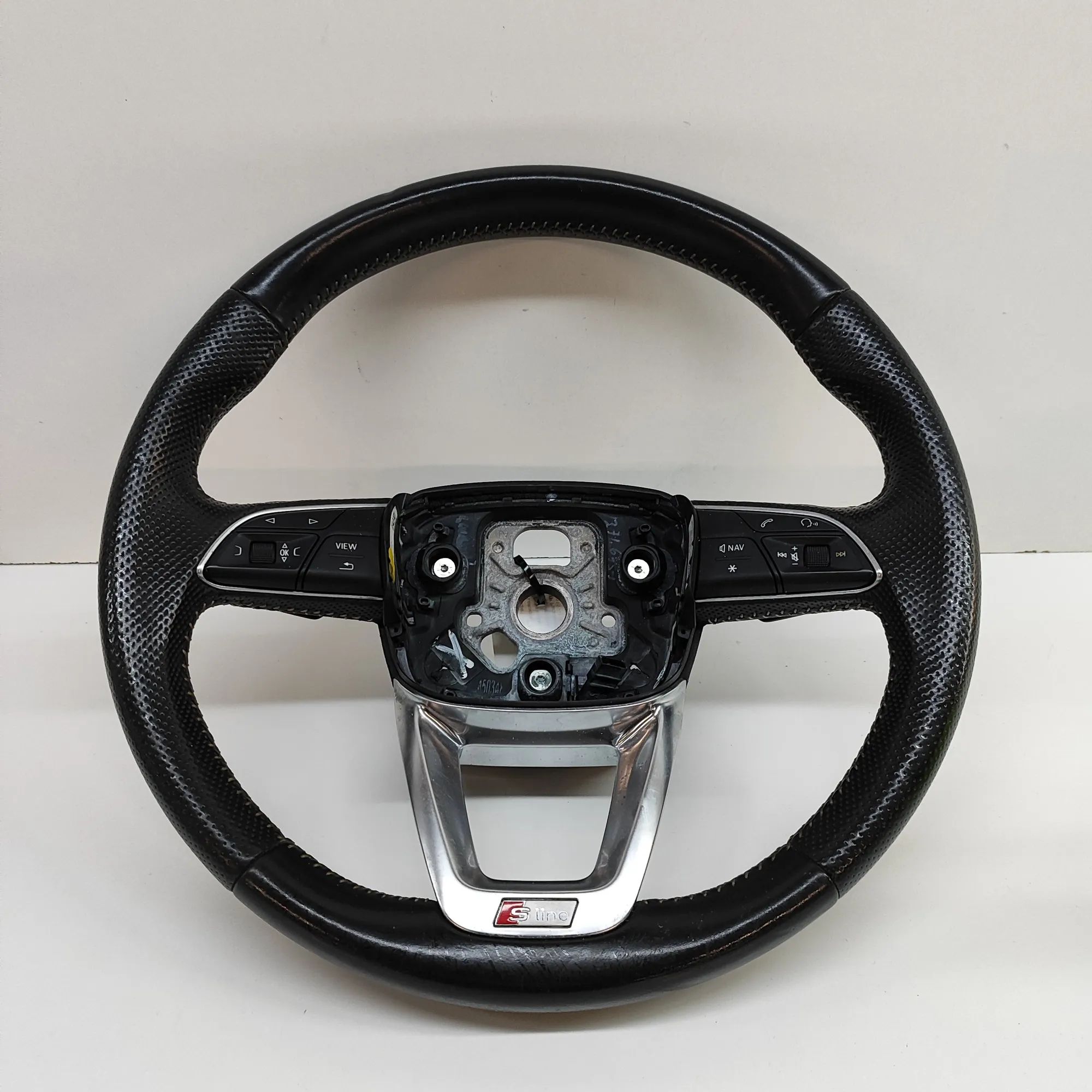 Audi Q7 (4L) steering wheel Steering Wheel — AUDI Q7 (4M) (2015-PRESENT) — ...