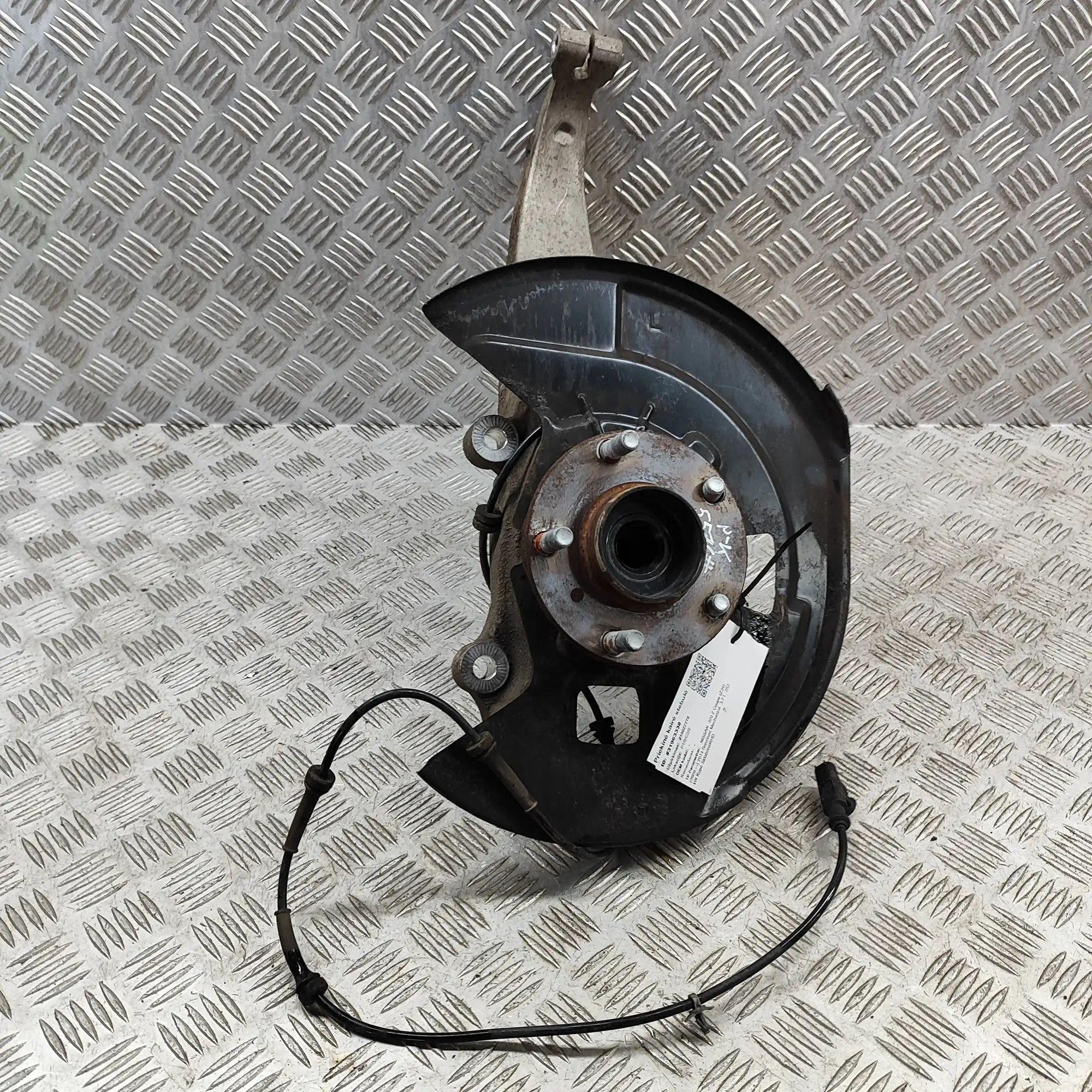 Nissan 370Z Front Left Wheel Hub Front Left Wheel Hub — NISSAN 370Z (Z34) (2009-...