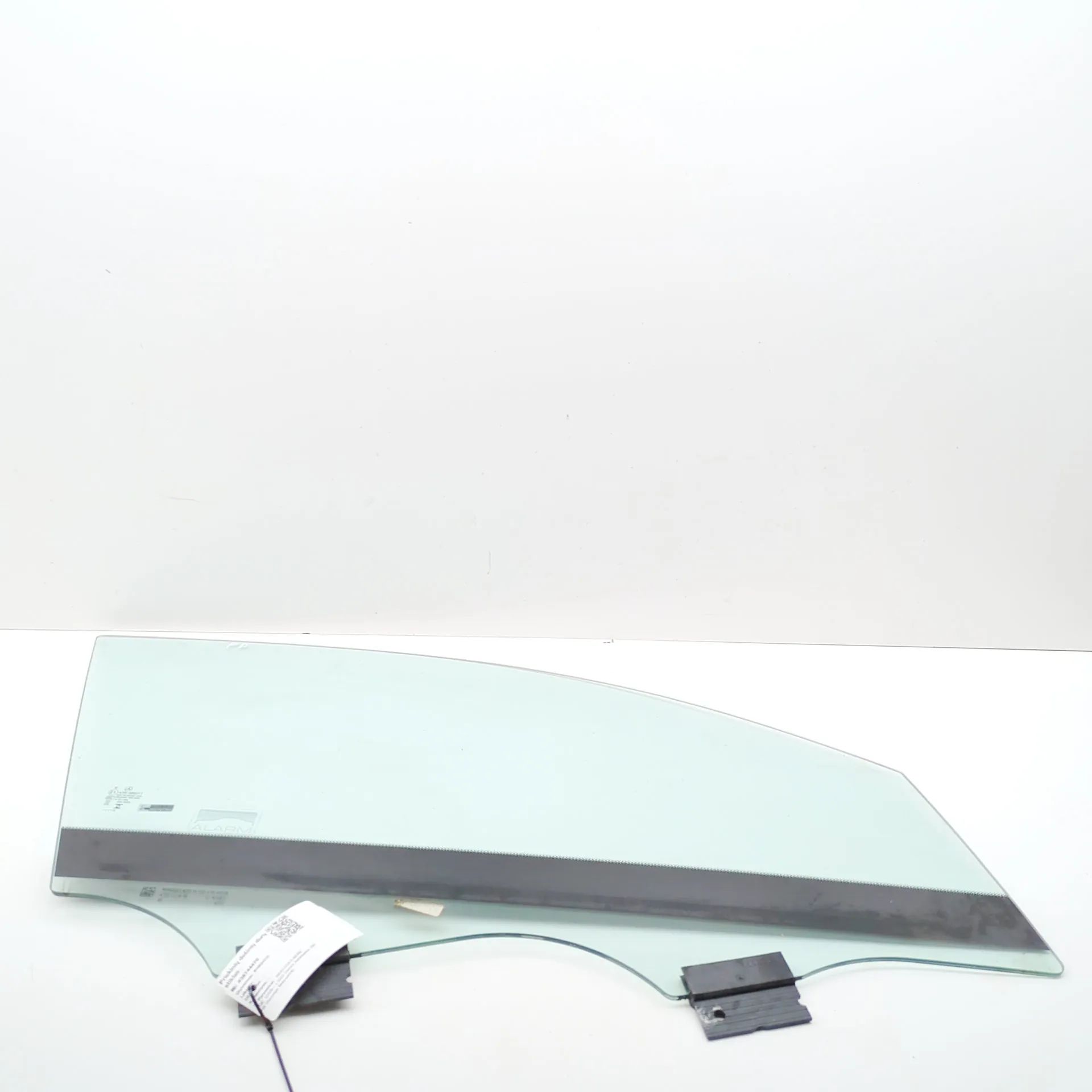 Mercedes-Benz EQC (N293) Front Right Door Window Front Right Door Window — MERCEDES BENZ EQC (N2...