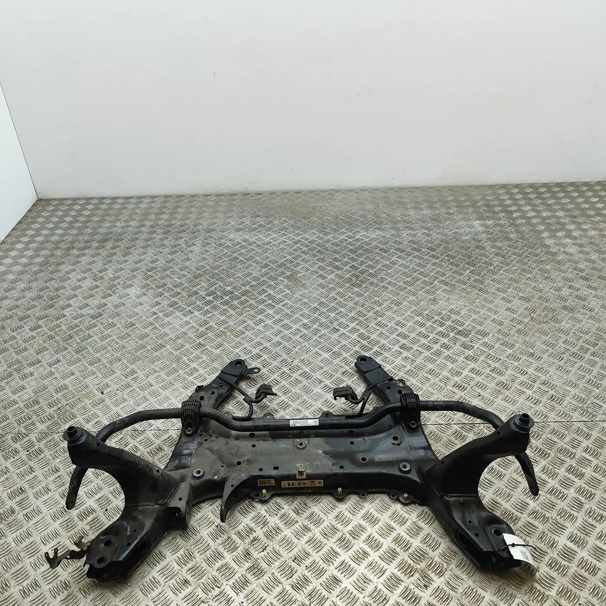 BMW X1 (F48) Front subframe Front subframe — BMW X1 (F48) (2015-2022) — 687...