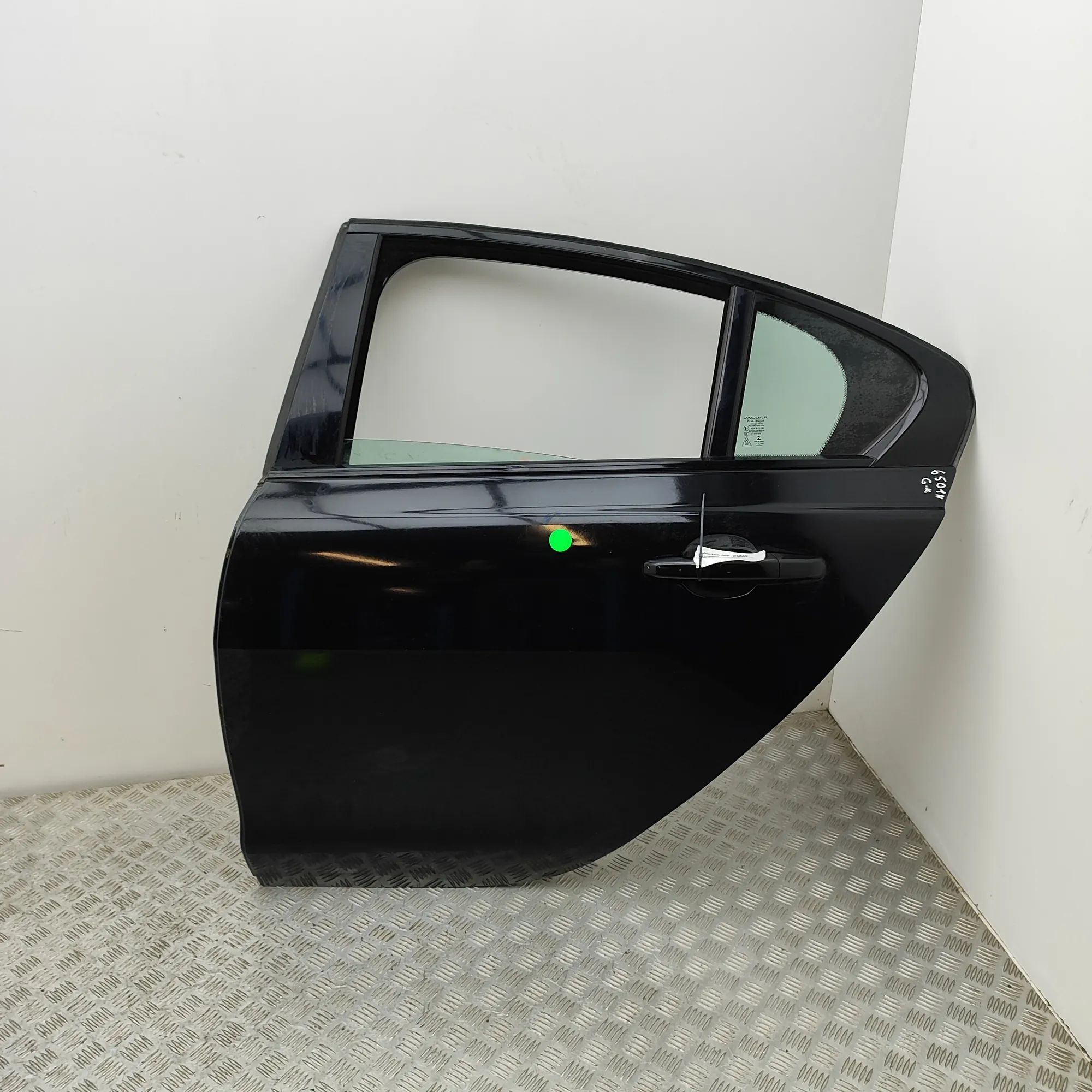 Jaguar XE Door — rear left Door — rear left — JAGUAR XE (X760) (2015-2024)...