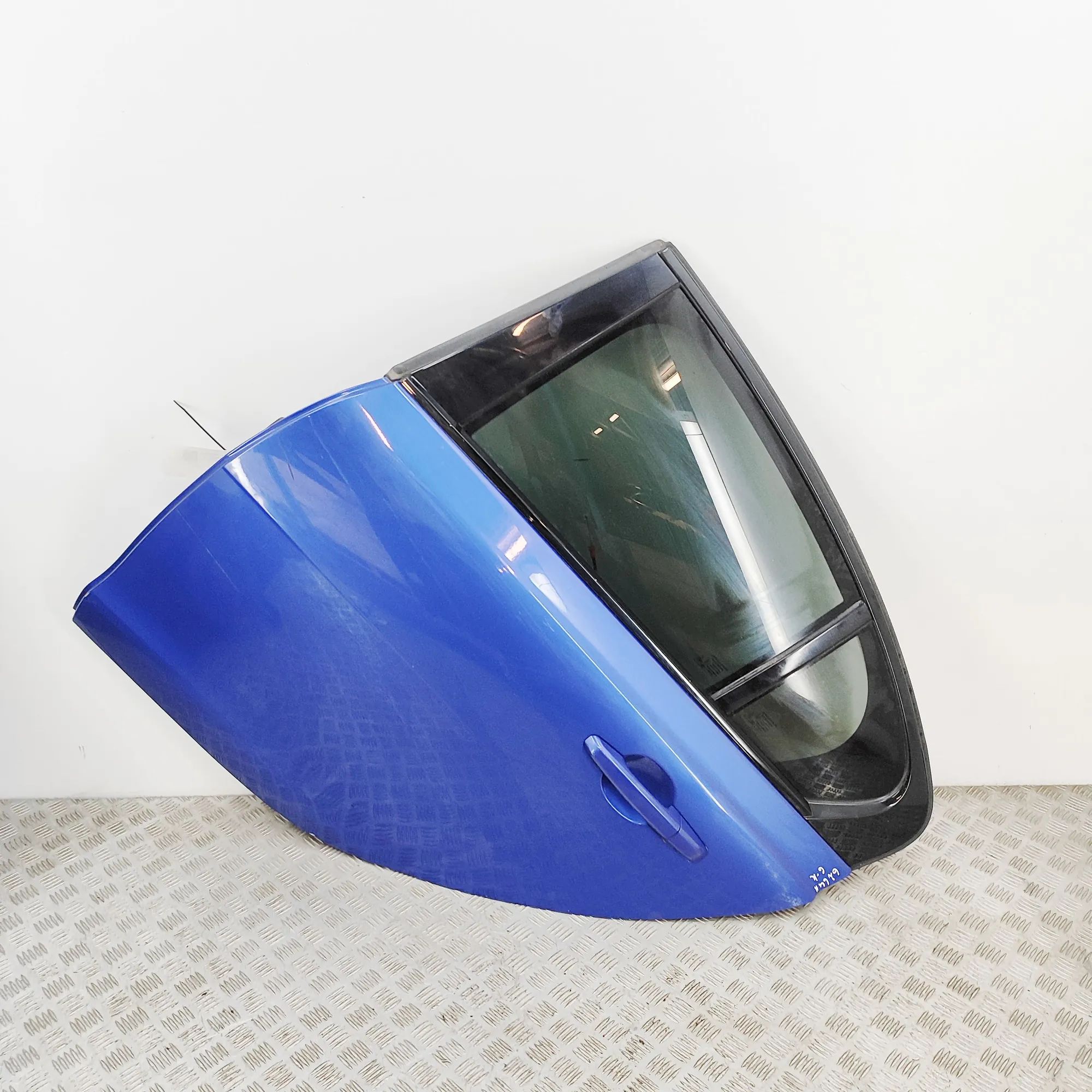 Jaguar XE Door — rear left Door — rear left — JAGUAR XE (X760) (2015-2024)...
