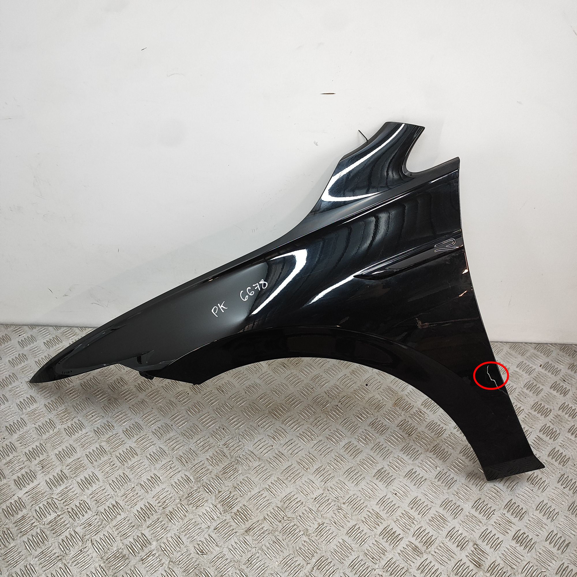 Volkswagen Golf 8 Front Left Fender