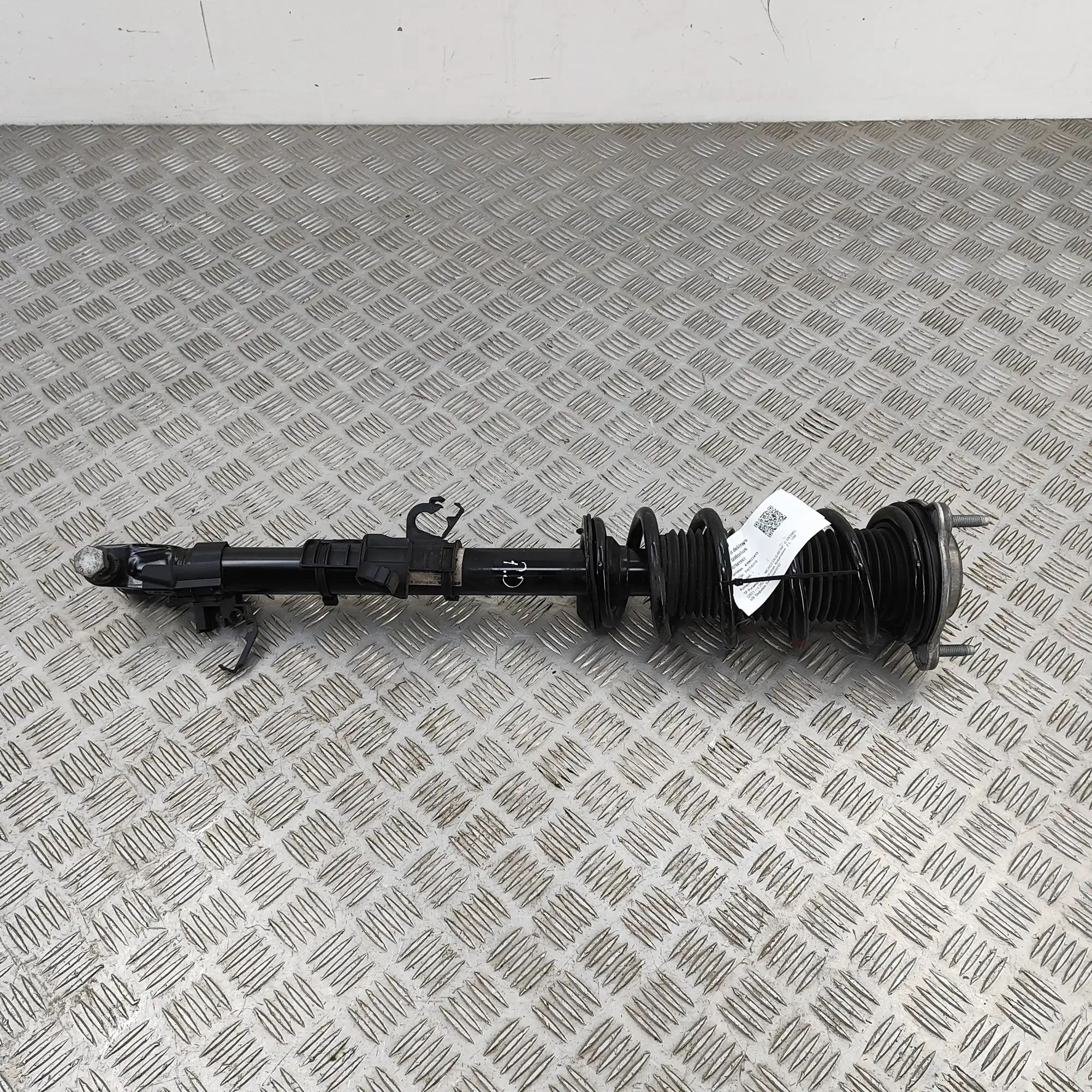 Mercedes-Benz A (W177) Shock absorber — front right Shock absorber — front right — MERCEDES BENZ C-...