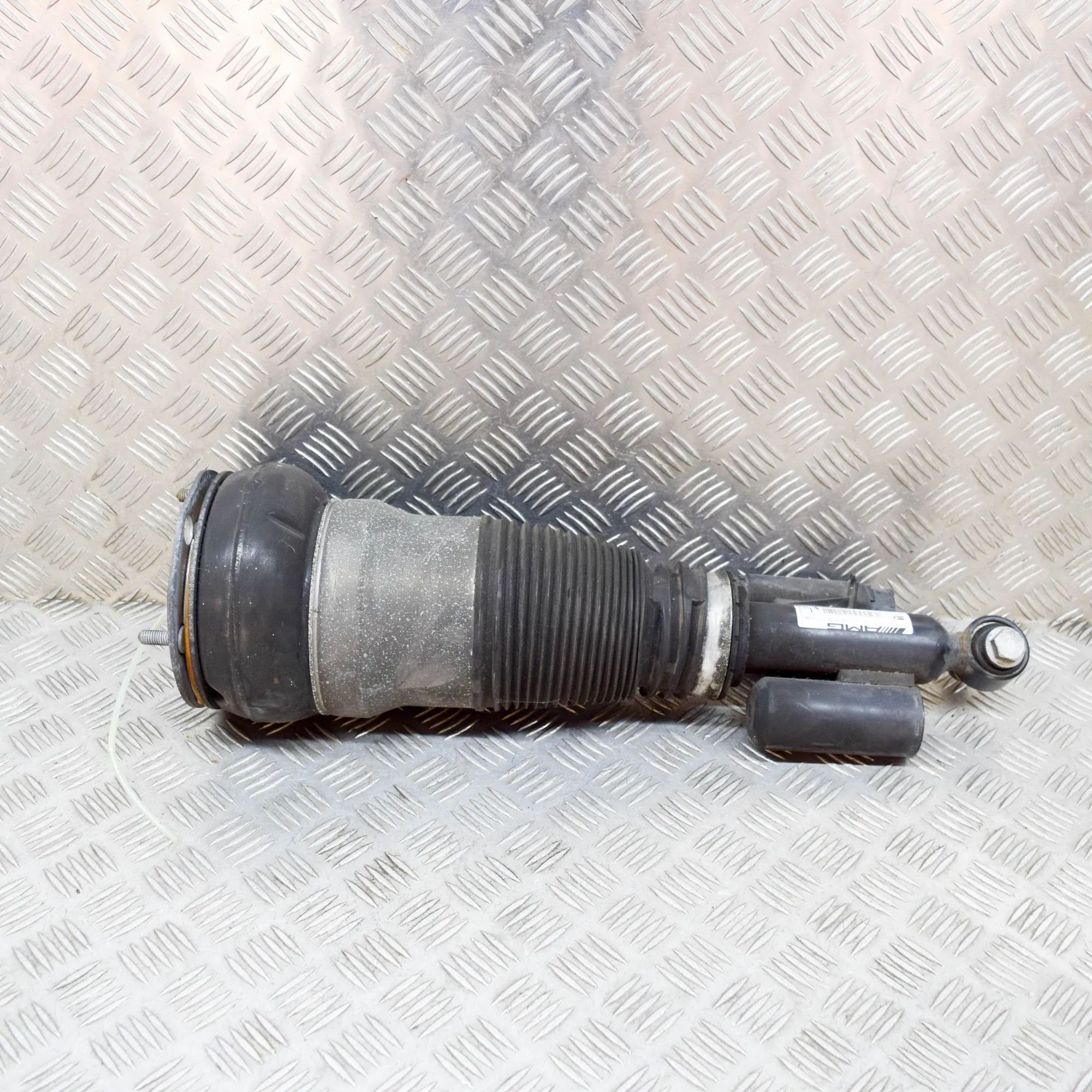 Mercedes-Benz S Coupe (C217) Rear Left Shock Absorber Rear Left Shock Absorber — MERCEDES BENZ S-CLAS...