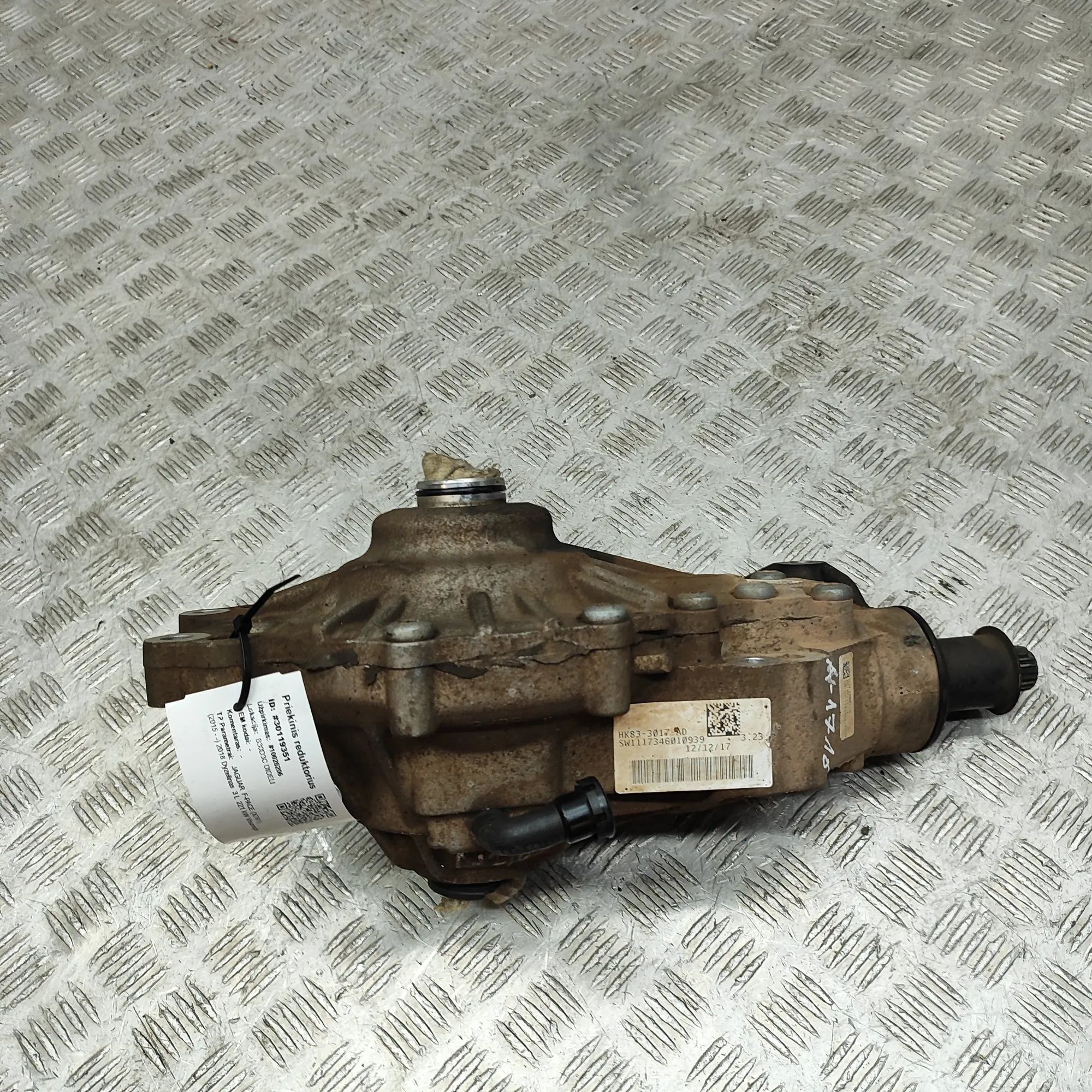 Jaguar F-Pace etutasauspyörästö Front differential — JAGUAR F-PACE (X761) (2015...