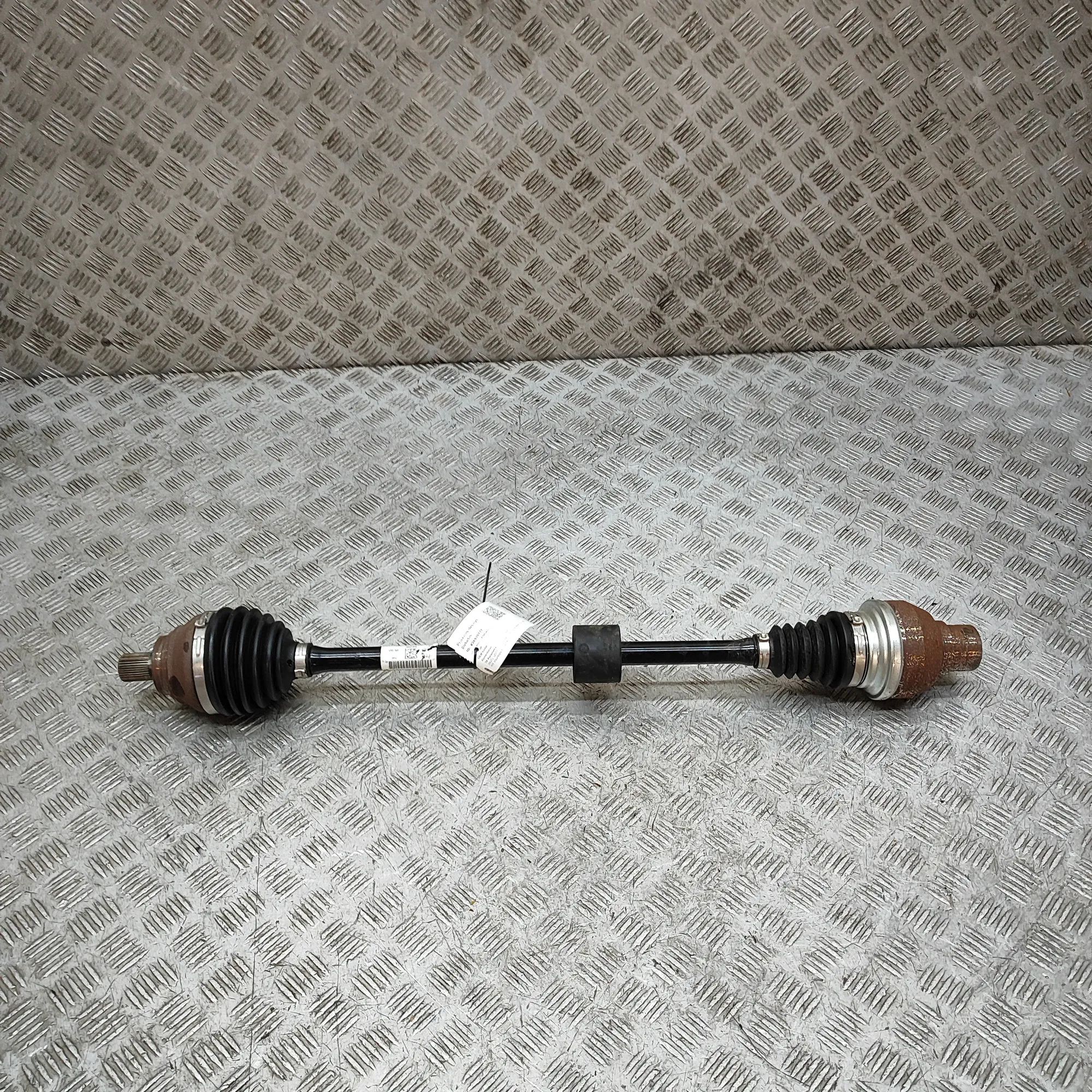 Skoda Karoq Front Right Driveshaft Front Right Driveshaft — SKODA KAROQ (NU7) (201...