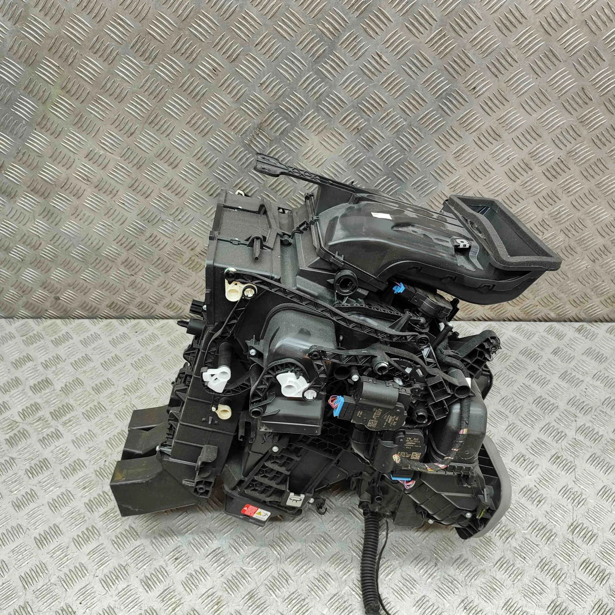 Skoda Enyaq Interior Heater Interior Heater — SKODA ENYAQ (iV SUV 5AC, 5AZ)...