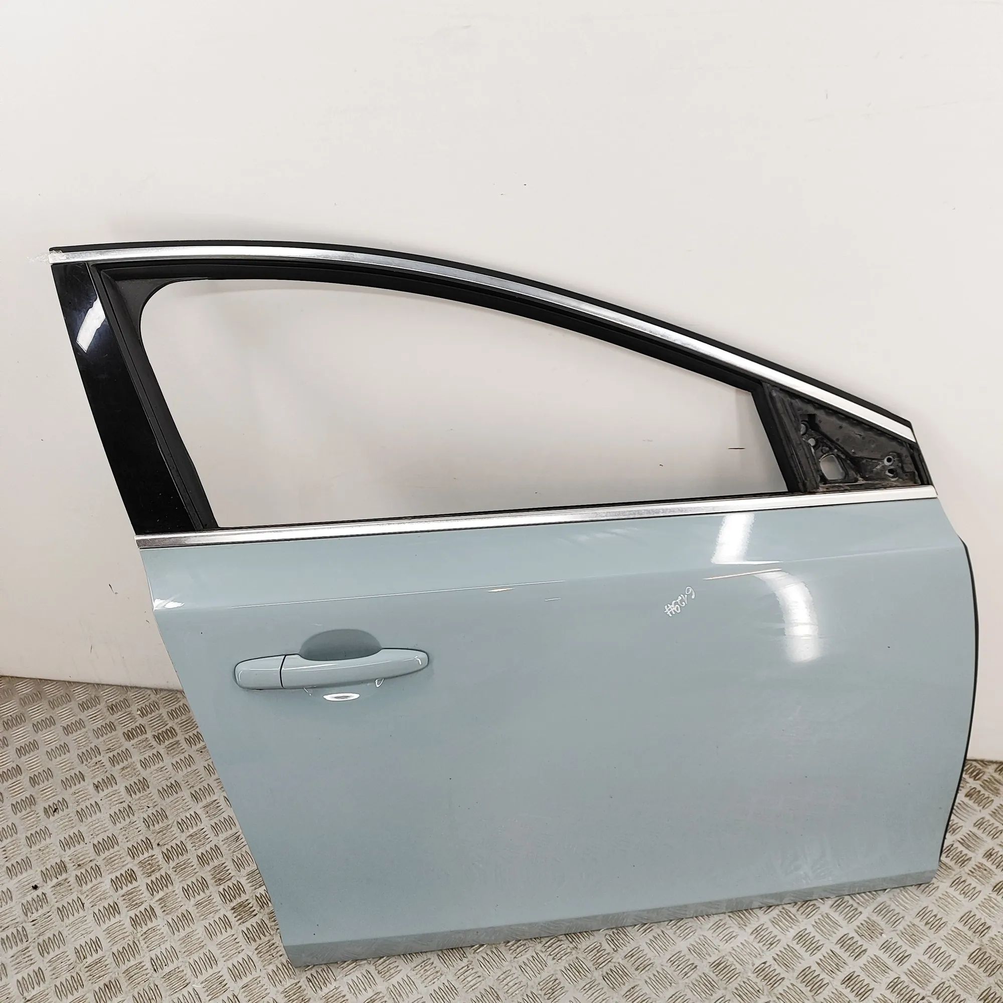 Volvo V40 Door — front right Door — front right — VOLVO V40 (2012-2019) — 32...