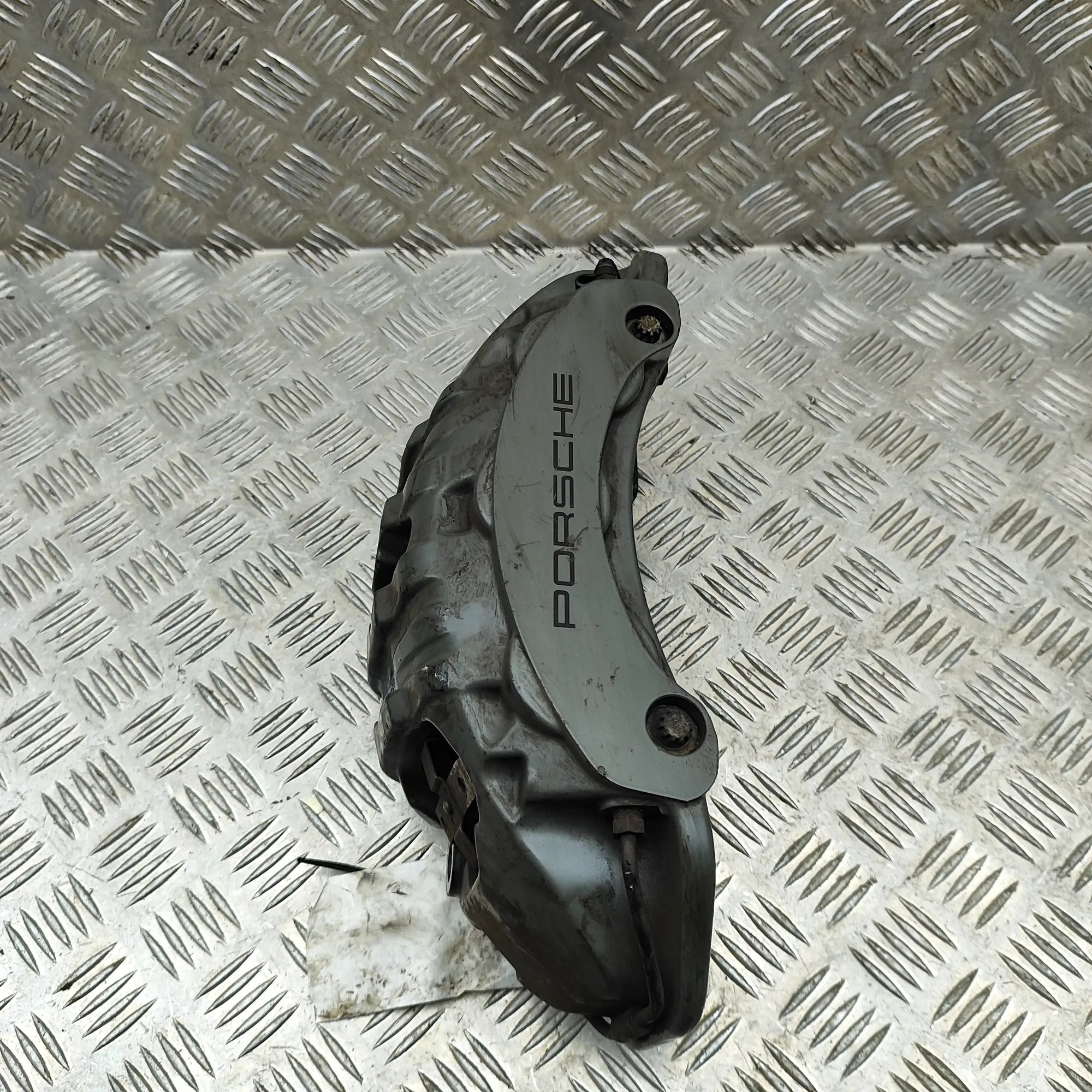 Porsche Macan Brake caliper — front right Brake caliper — front right — PORSCHE MACAN (95...
