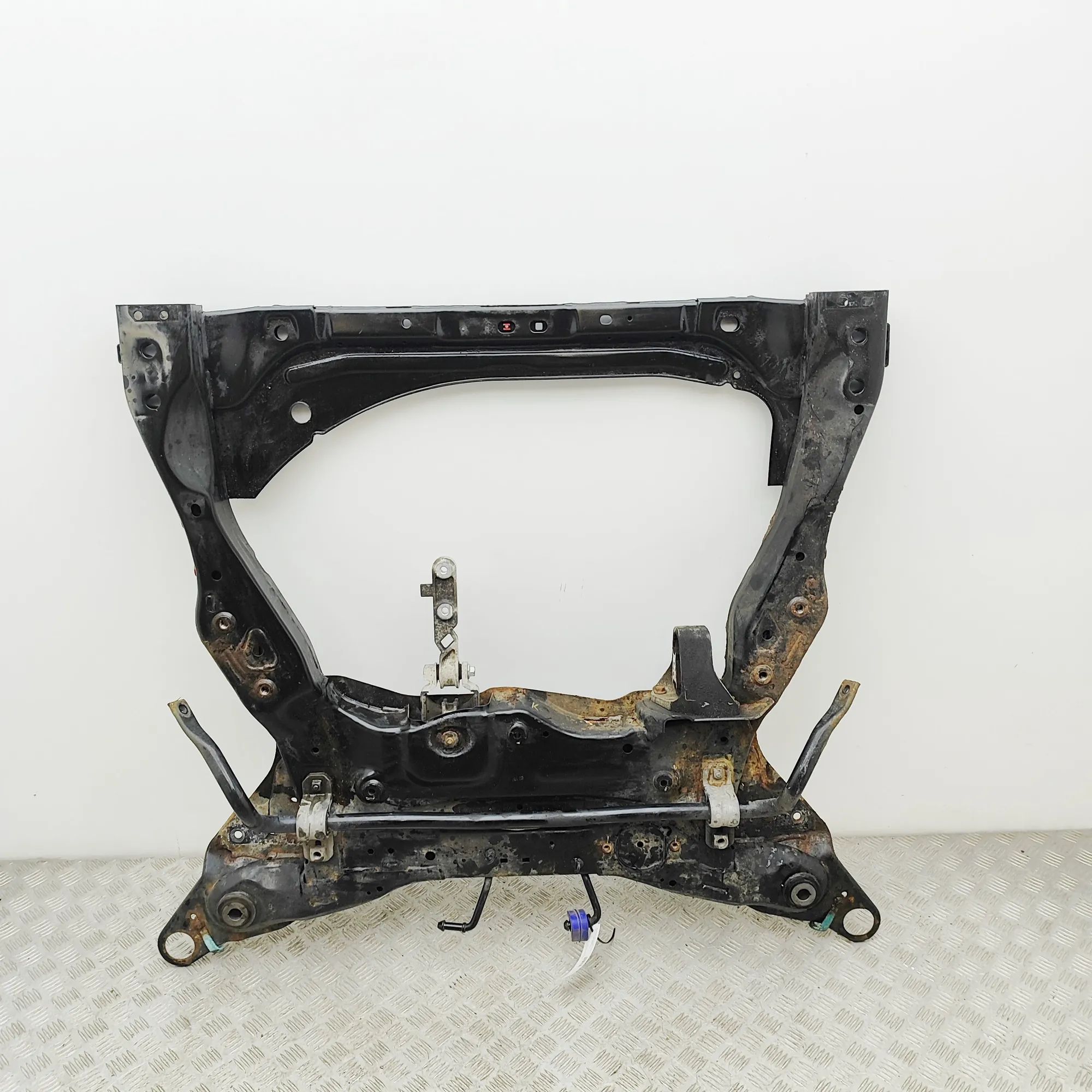Volvo XC60 Front subframe Front subframe — VOLVO XC60 (II 246) (2017-PRES...