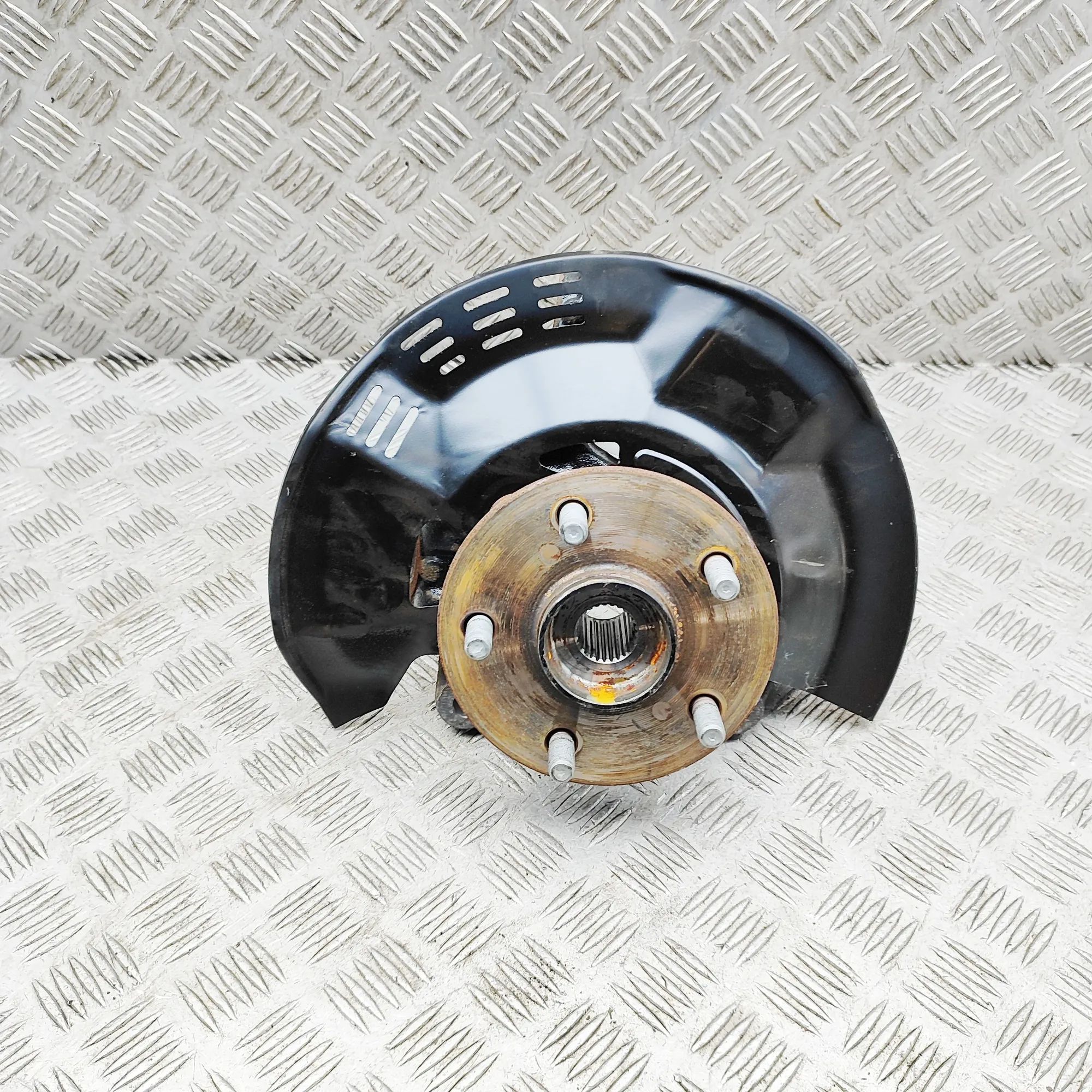 Toyota Yaris Front Right Wheel Hub Front Right Wheel Hub — TOYOTA YARIS (CROSS MXP...
