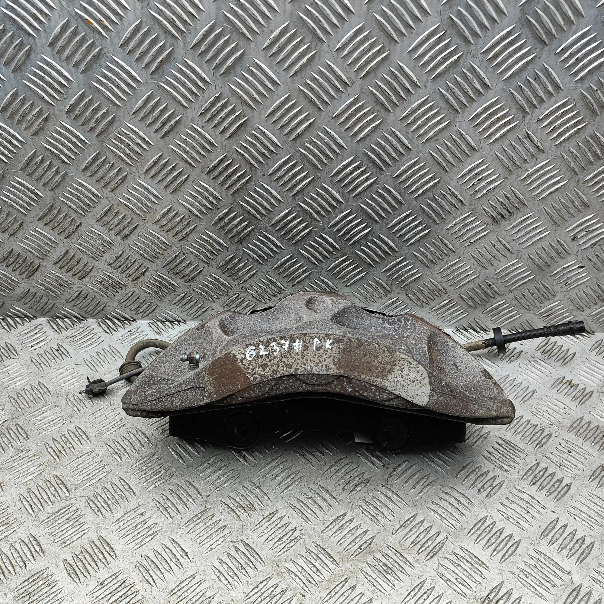 Audi Q7 (4M) Front Left Brake Caliper Front left brake caliper — AUDI Q7 (4M) (2015-P...