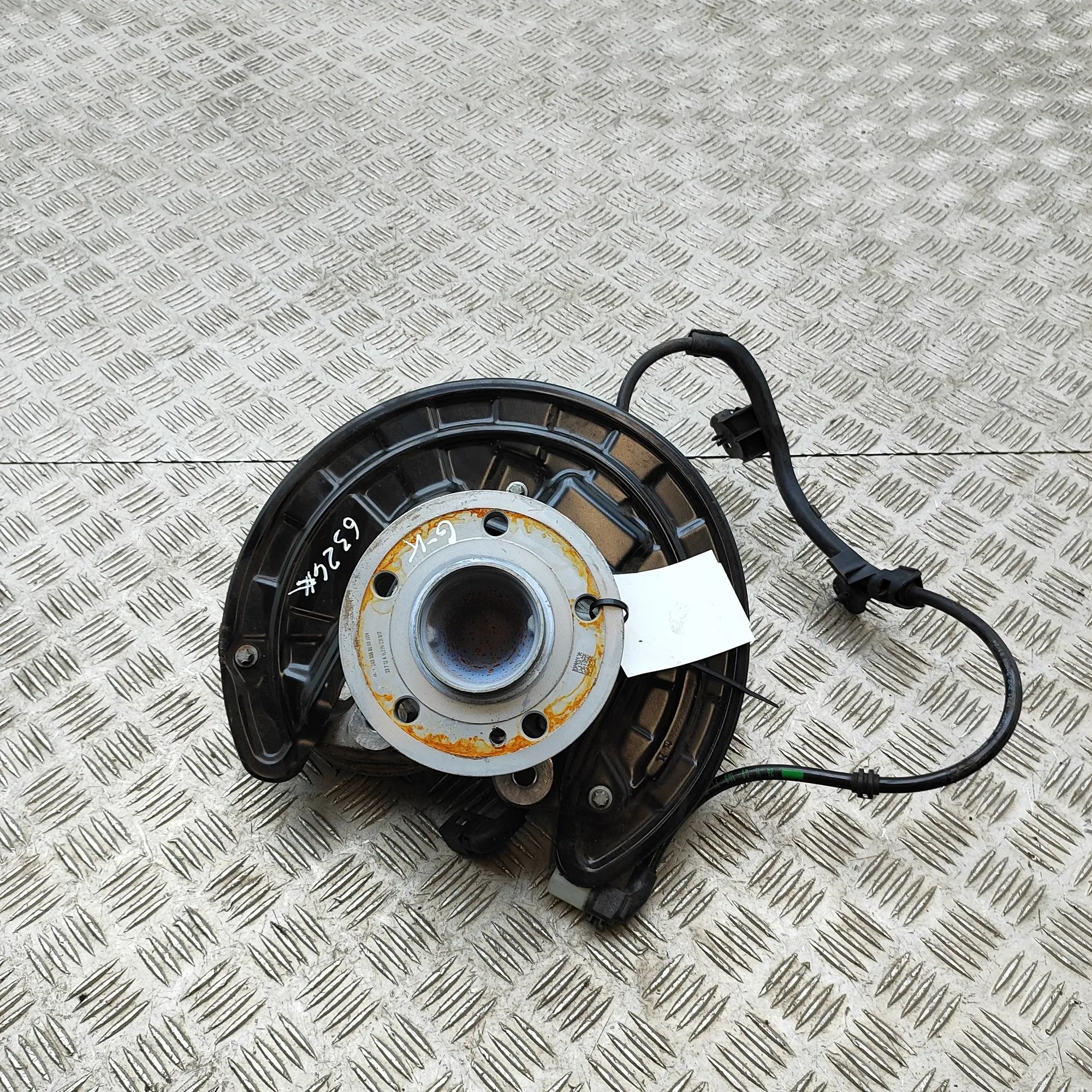 Mercedes-Benz GLA / EQA (H247) Rear Left Wheel Hub Spindle Rear Left Wheel Hub Spindle — MERCEDES BENZ EQA...