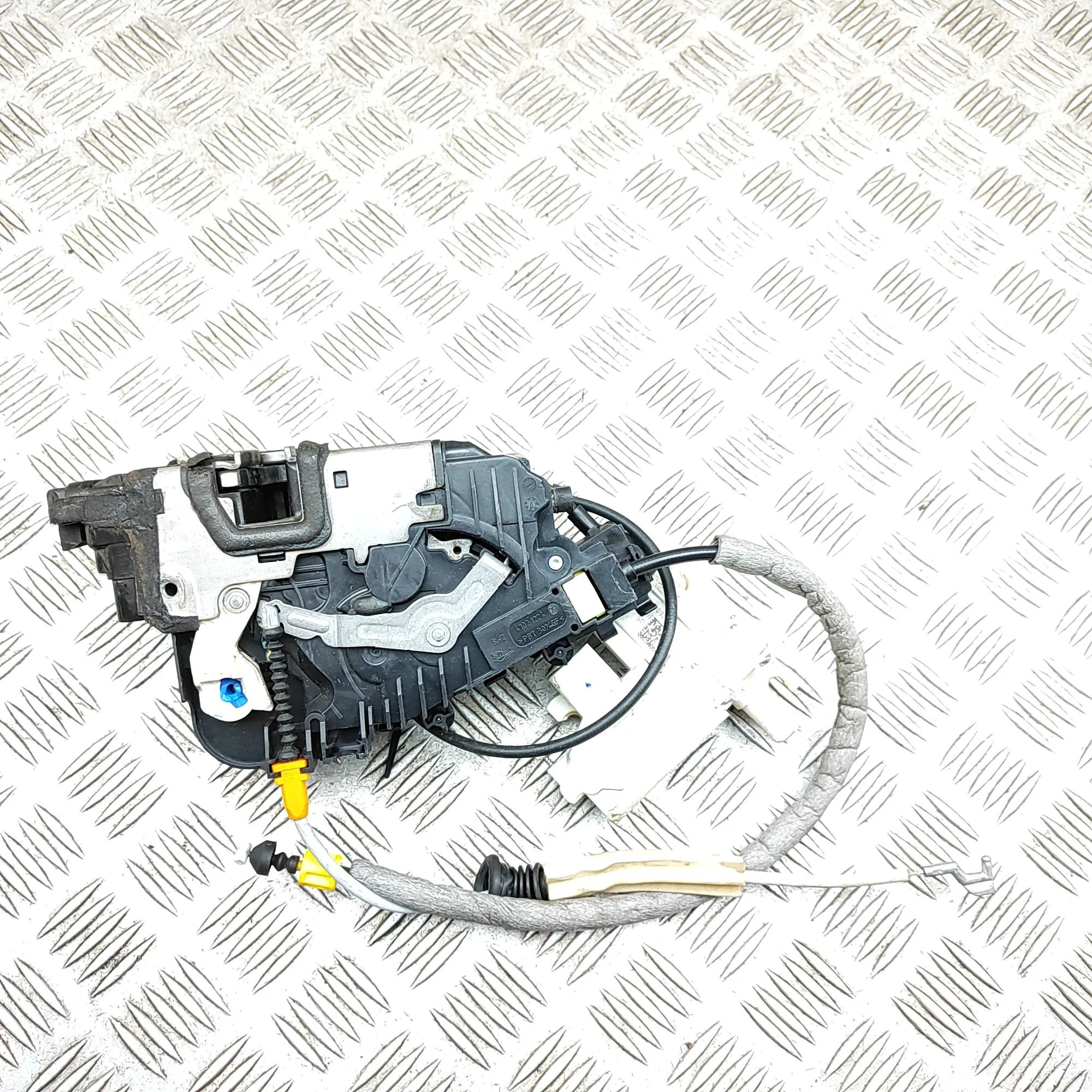 Mercedes-Benz A (W176) Front Right Door Lock Front Right Door Lock — MERCEDES BENZ S-CLASS (...