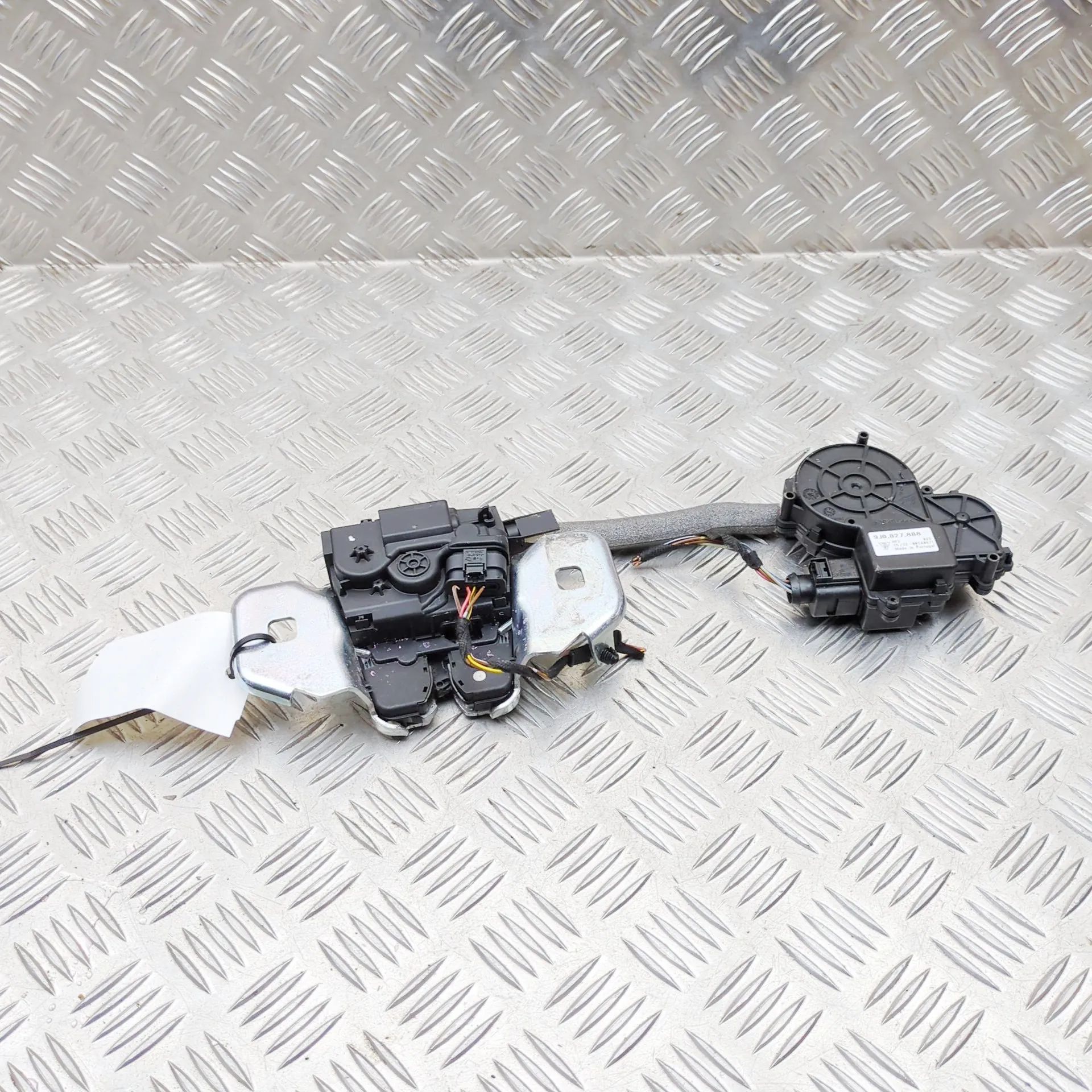 Porsche Taycan Tailgate Boot Lock Tailgate Boot Lock — PORSCHE TAYCAN (9J) (2019-...