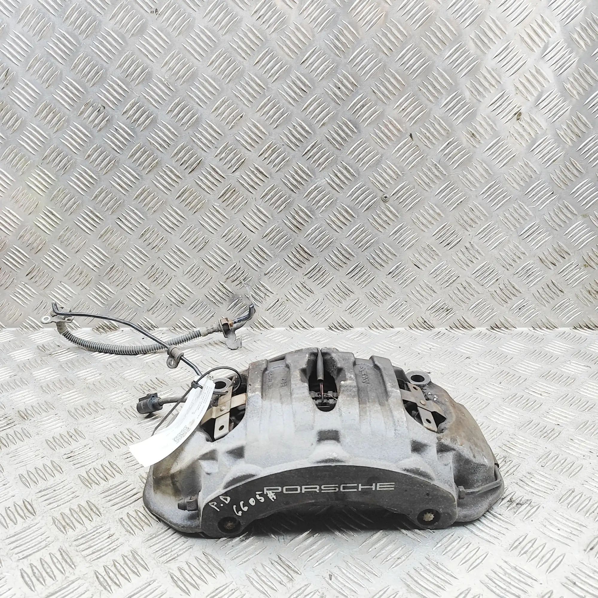 Porsche Panamera Brake caliper — front right