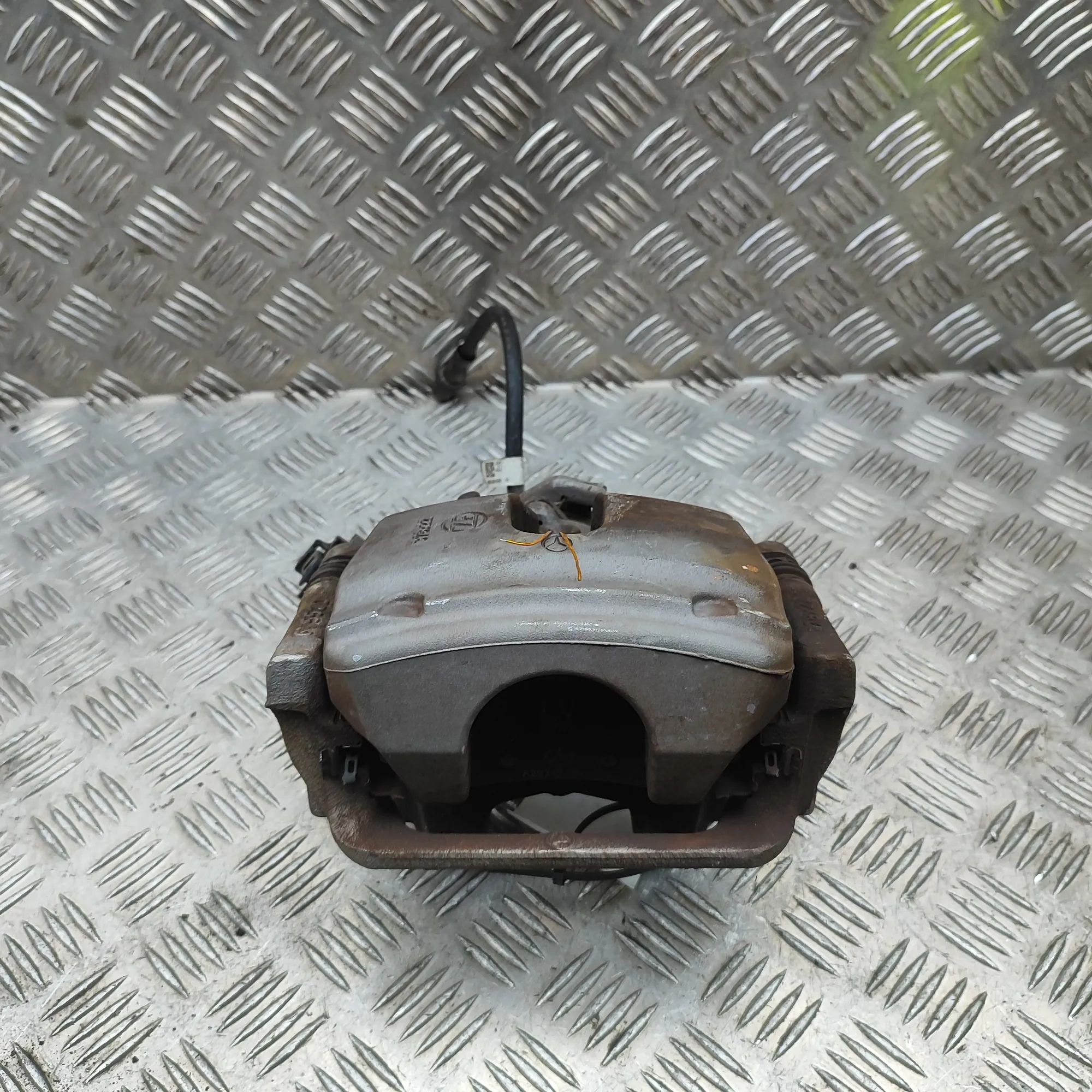 Mercedes-Benz EQS (V297 / X296) Brake caliper — rear right Brake caliper — rear right — MERCEDES BENZ EQS ...