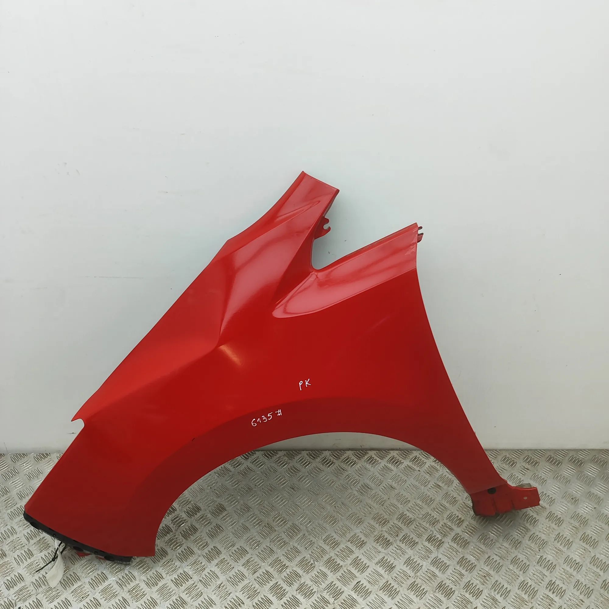 Nissan Leaf Front Left Fender Front Left Fender — NISSAN LEAF (ZE1) (2017-PRE...