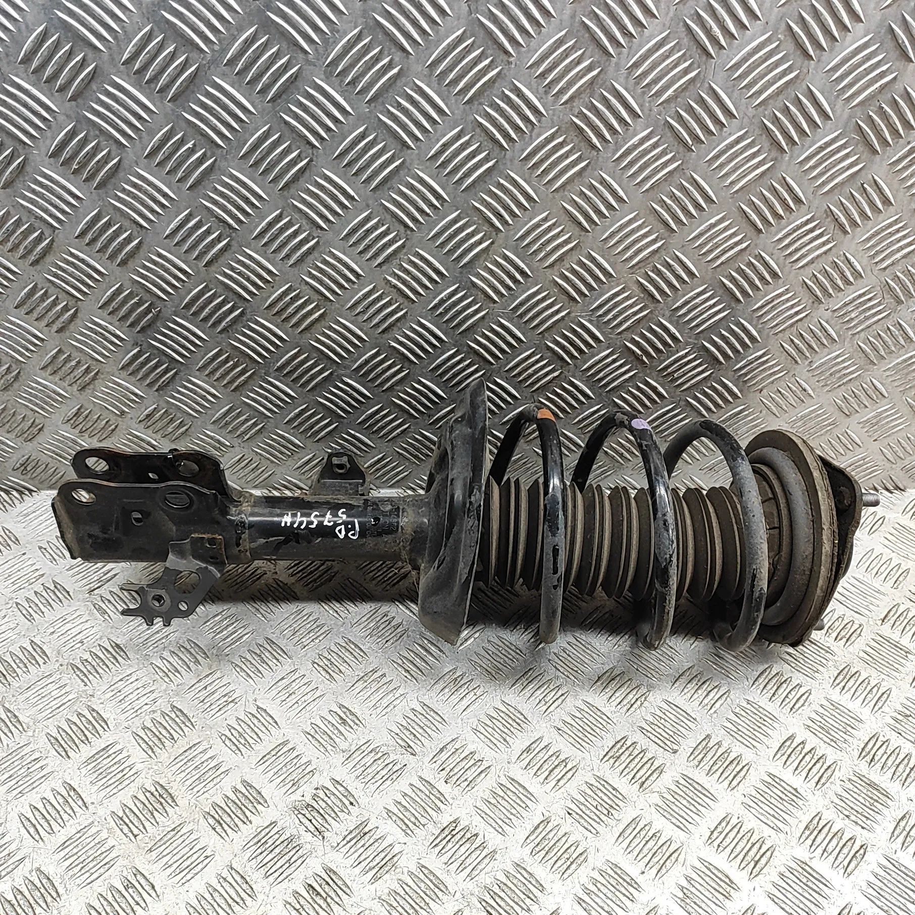 Toyota Camry Shock absorber — front right Shock absorber — front right — TOYOTA CAMRY (_V...