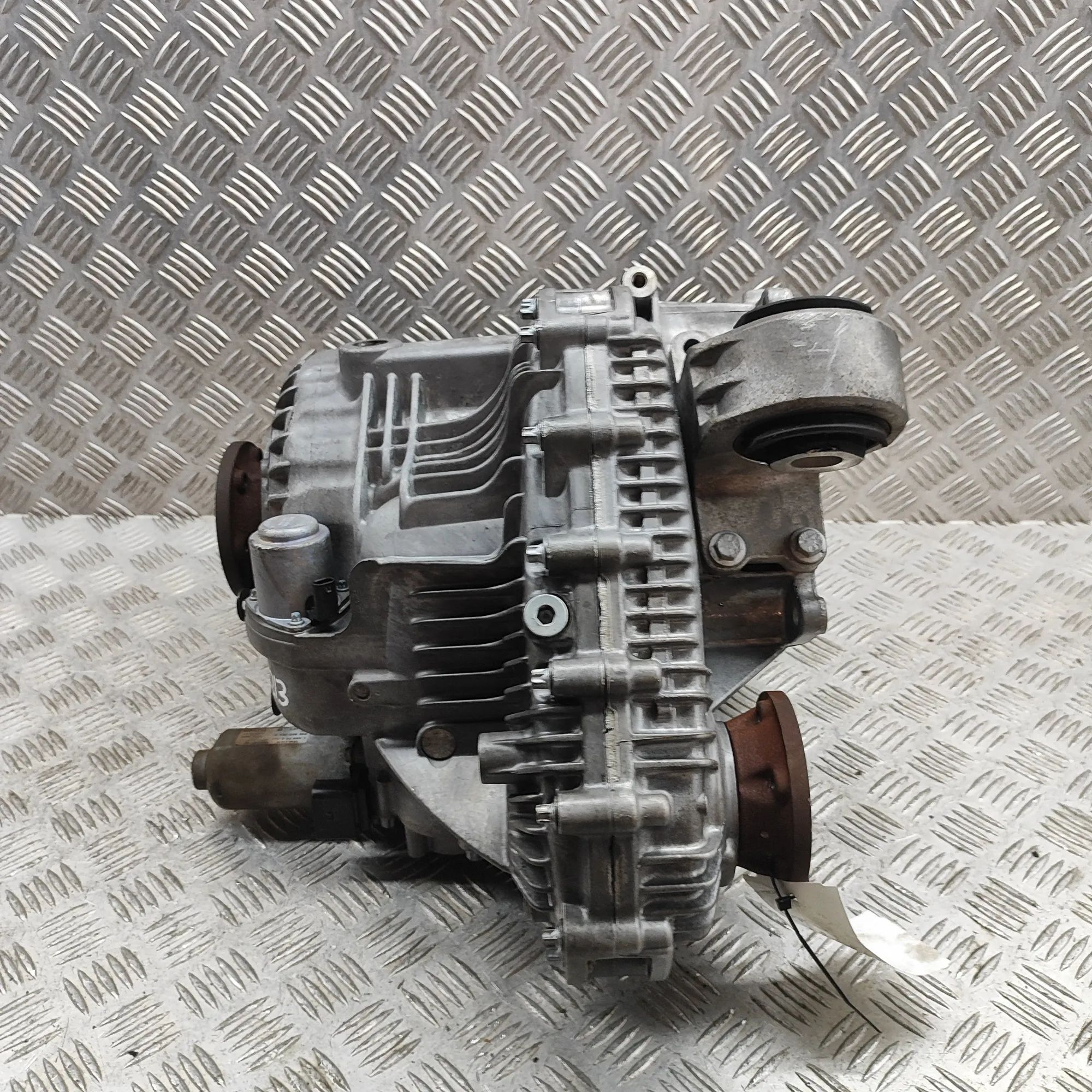 Land Rover Discovery Transfer case Transfer case — LAND ROVER DISCOVERY (IV L319) ...