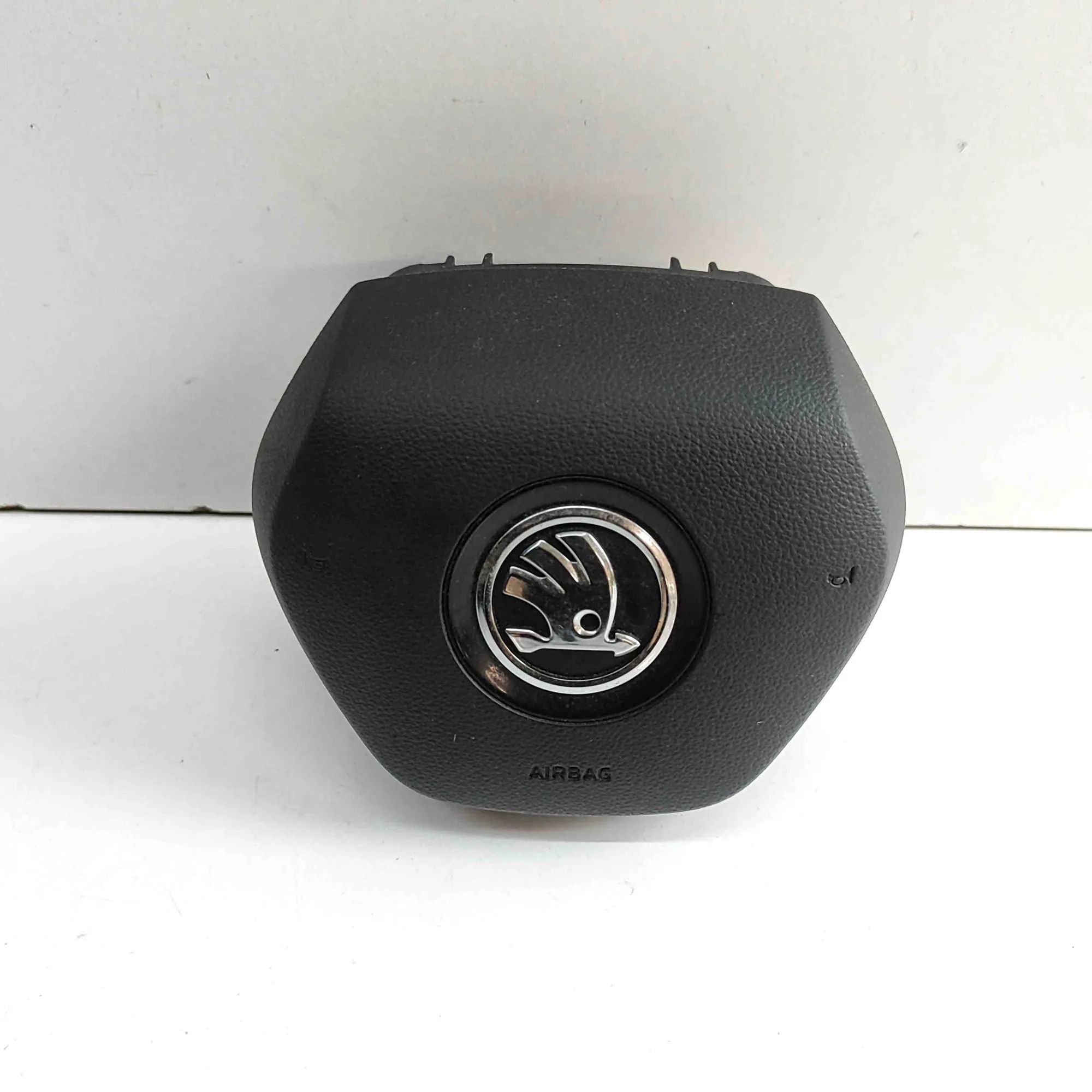 Skoda Enyaq Steering Wheel Safety Bag SRS Steering Wheel Safety Bag SRS — SKODA ENYAQ (iV...
