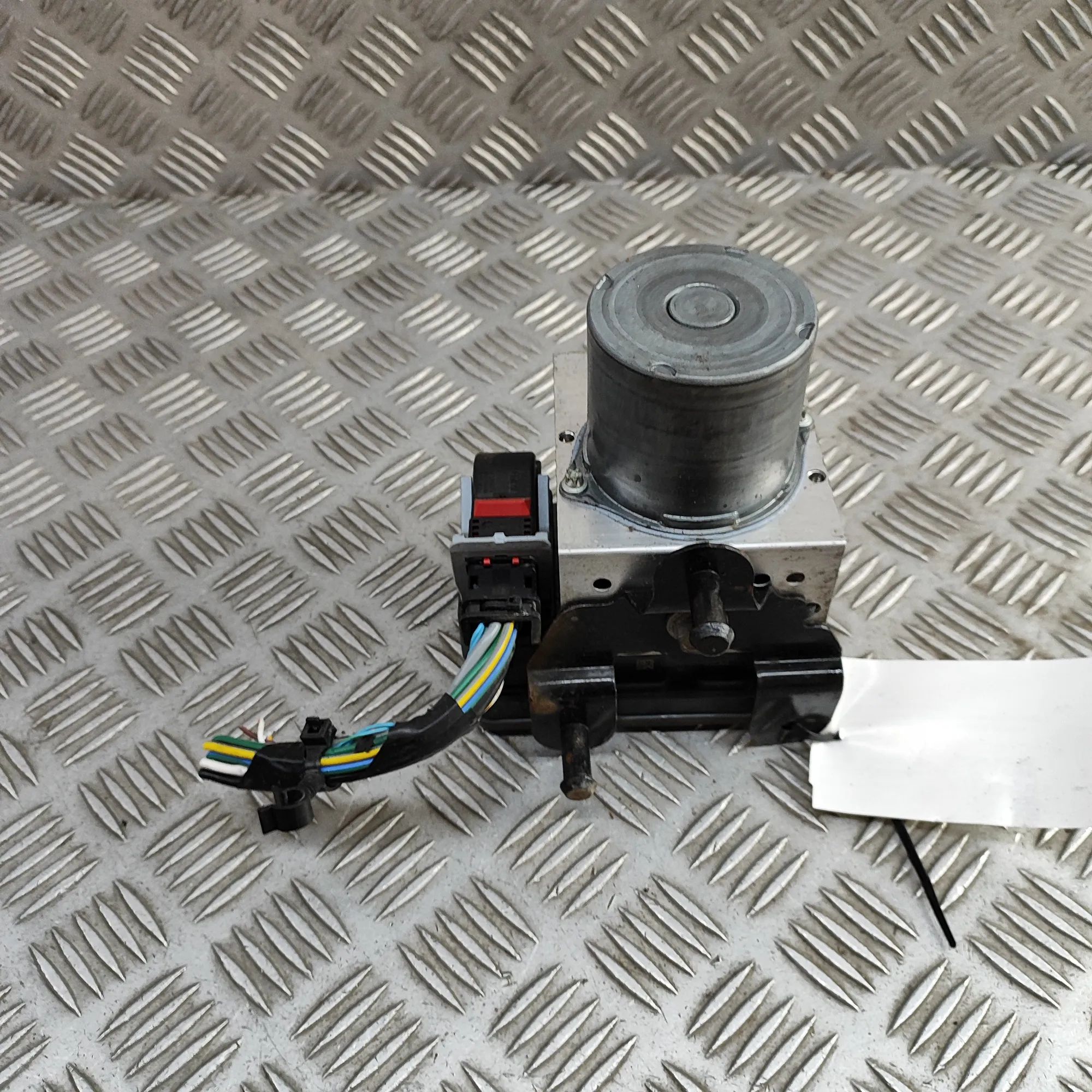 Land Rover Range Rover Velar ABS hydraulic pump ABS Pump — LAND ROVER RANGE ROVER VELAR (L560) ...