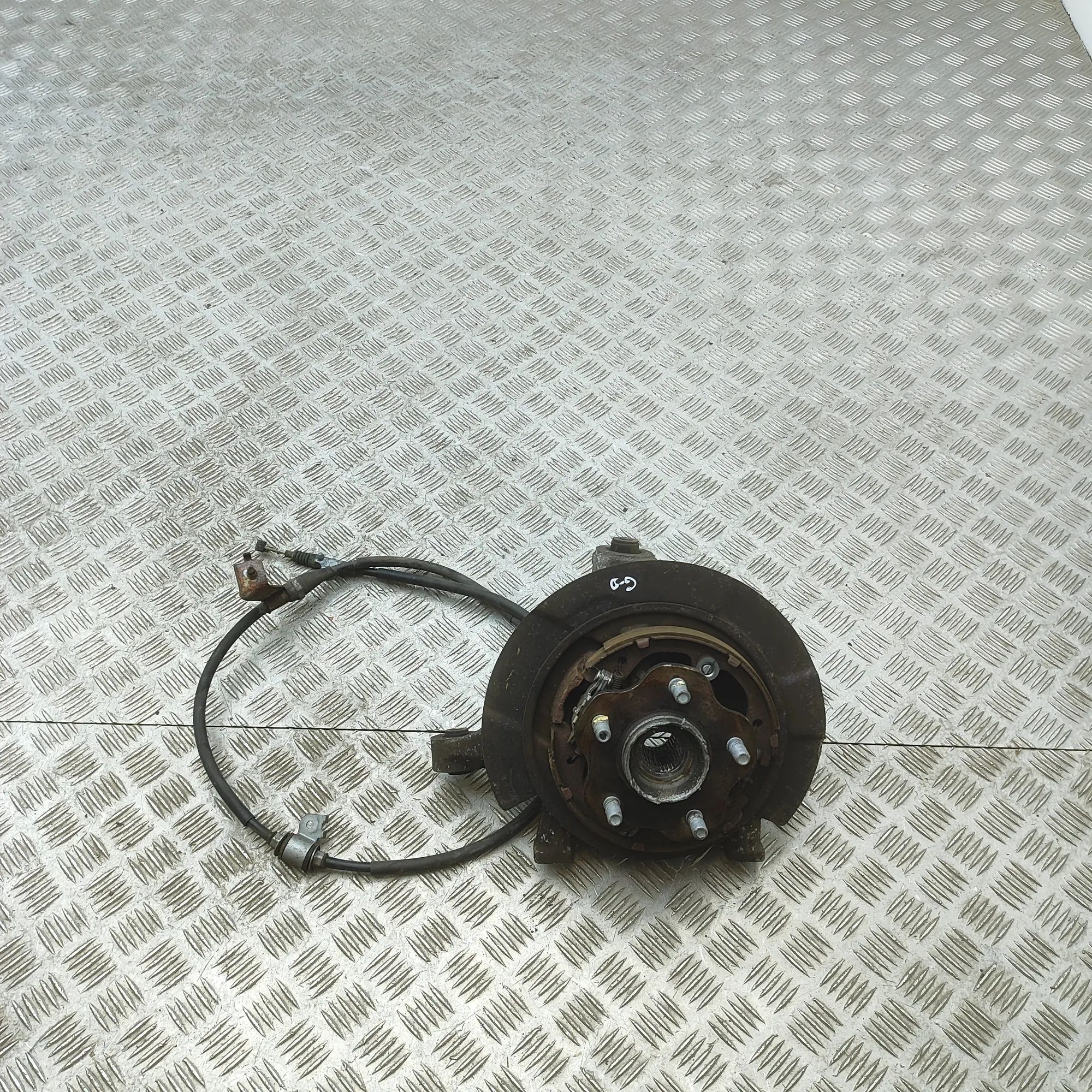 Nissan GT-R Rear Right Wheel Hub Rear Right Wheel Hub — NISSAN GT-R (R35) (2007-...