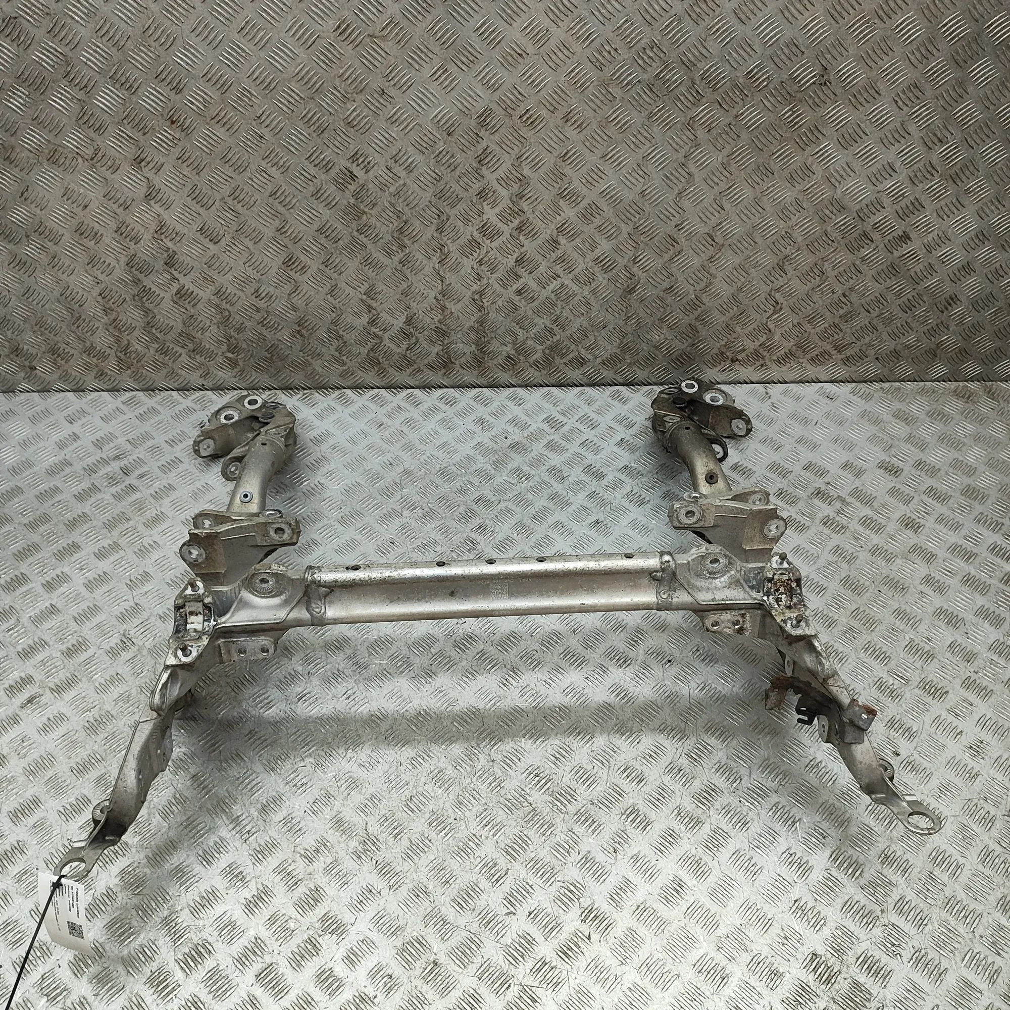 Audi Q5 (8R) Front subframe Front subframe — AUDI Q5 (8R) (2008-2016) — 8R0...