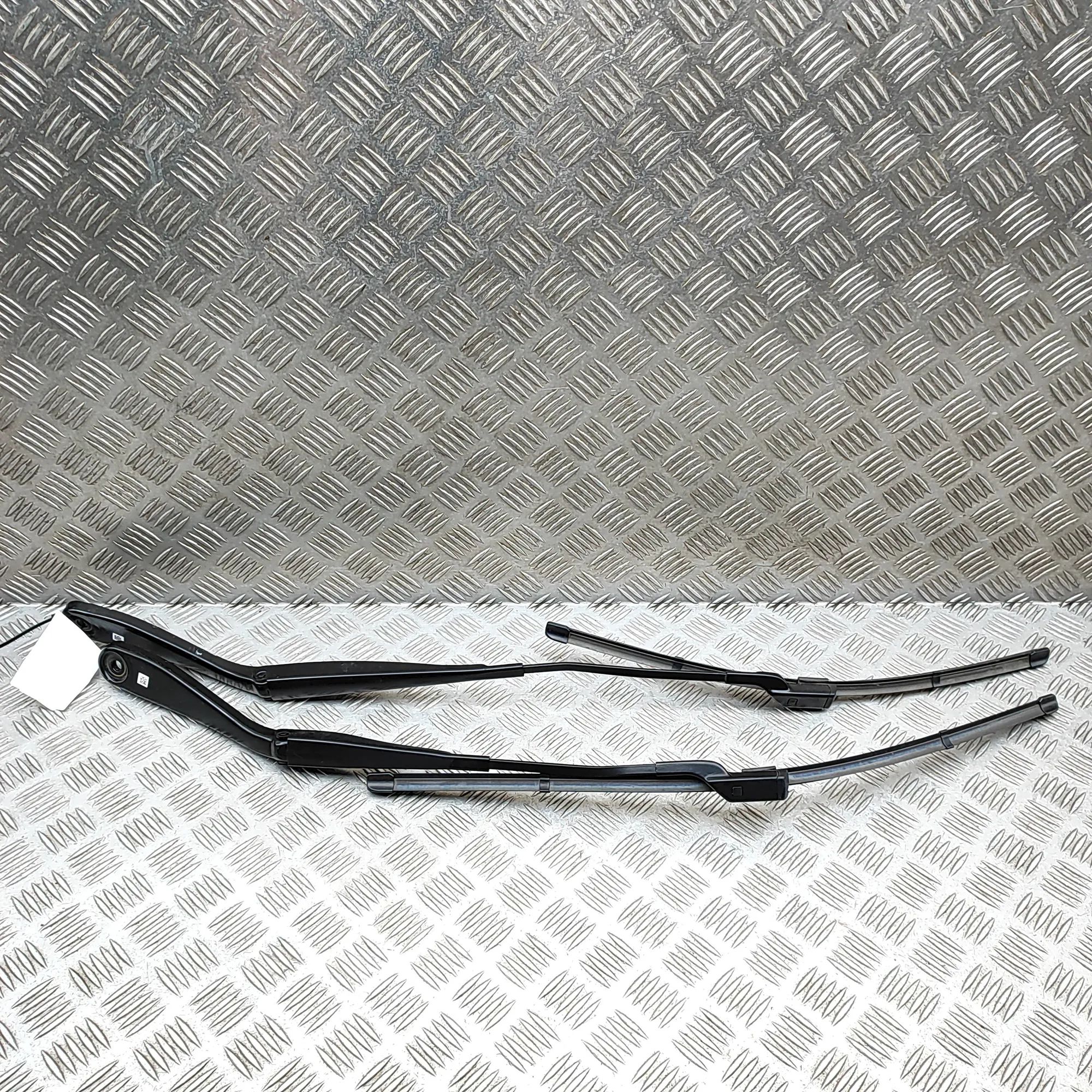 BMW X6 (G06) Front Wiper Arms Front Wiper Arms — BMW X6 (G06, F96) (2019-PRES...