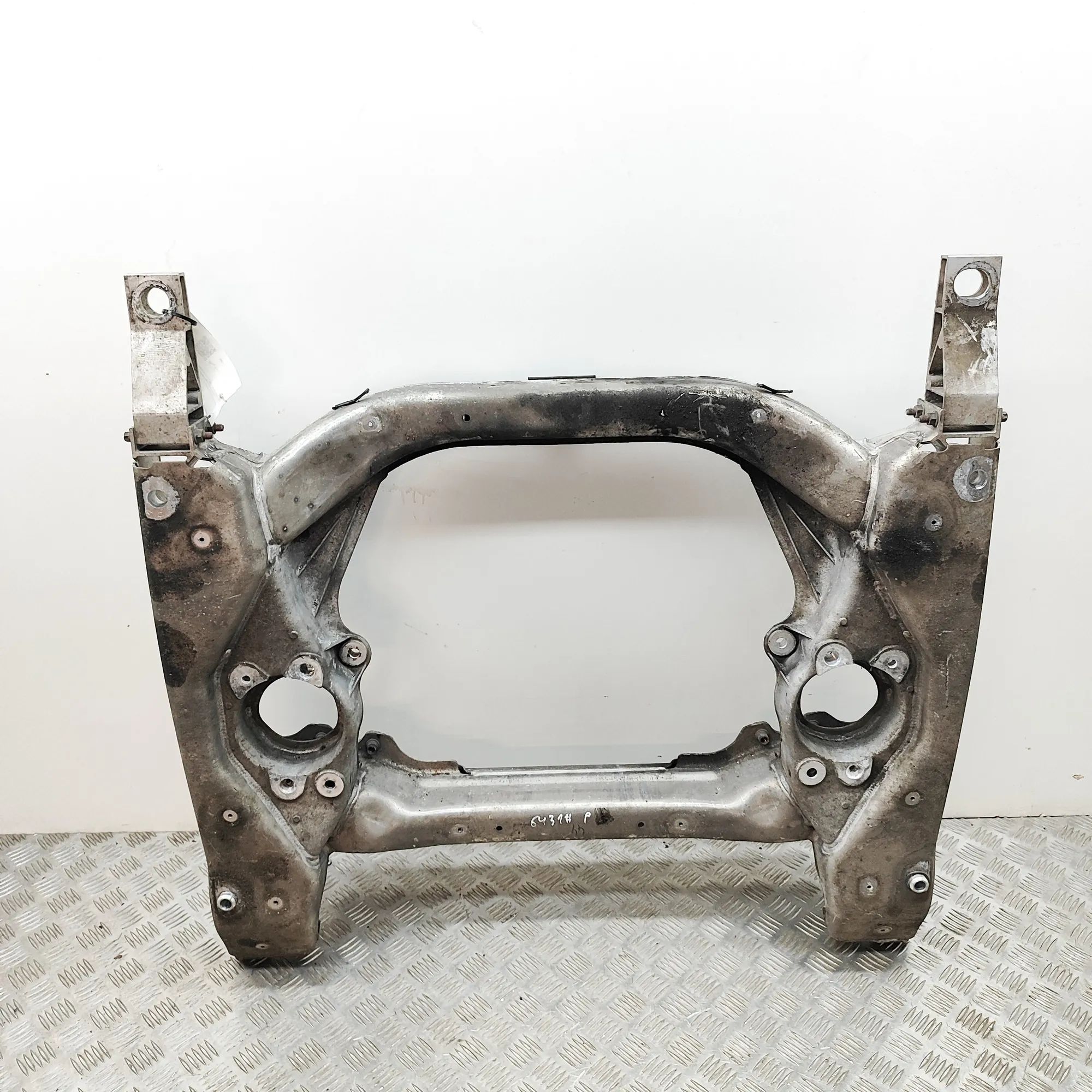 Mercedes-Benz A (W176) Front subframe Front subframe — MERCEDES BENZ S-CLASS (W222) (...