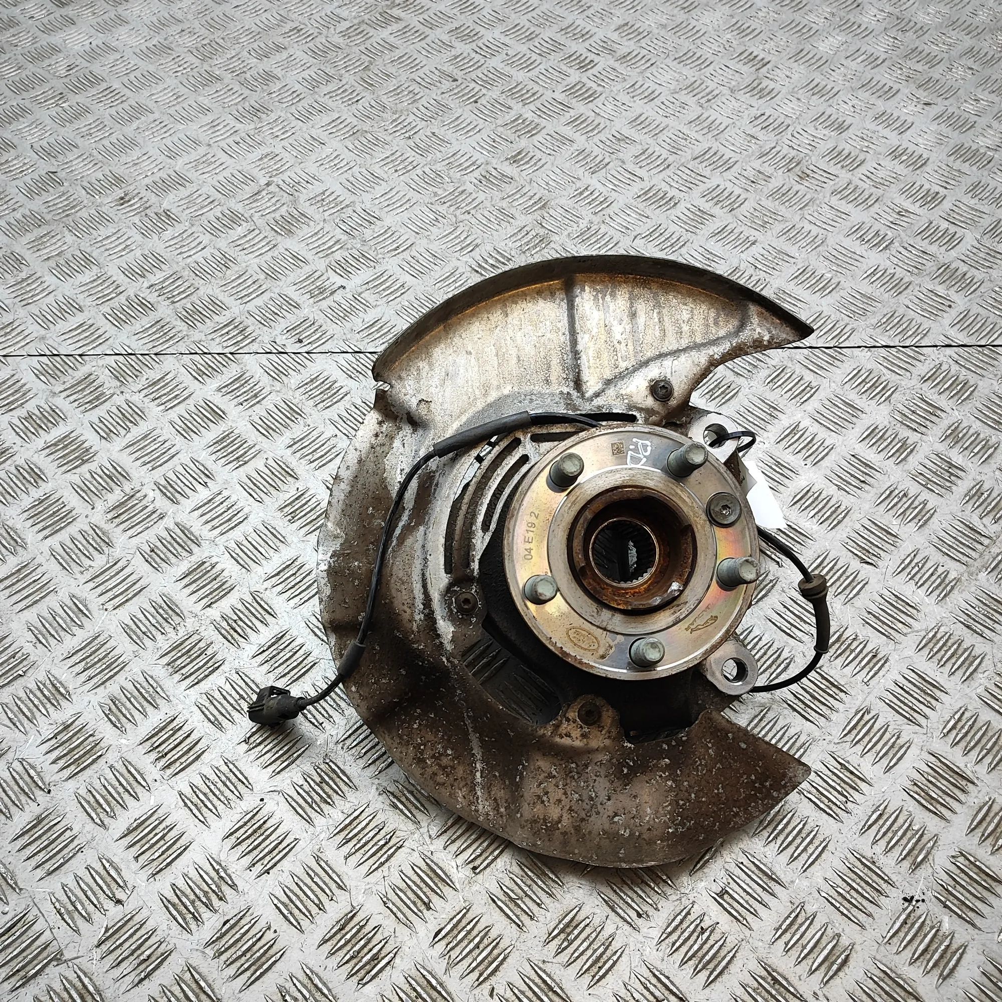 Land Rover Range Rover Evoque Front Right Wheel Hub Front Right Wheel Hub — LAND ROVER RANGE ROVER ...