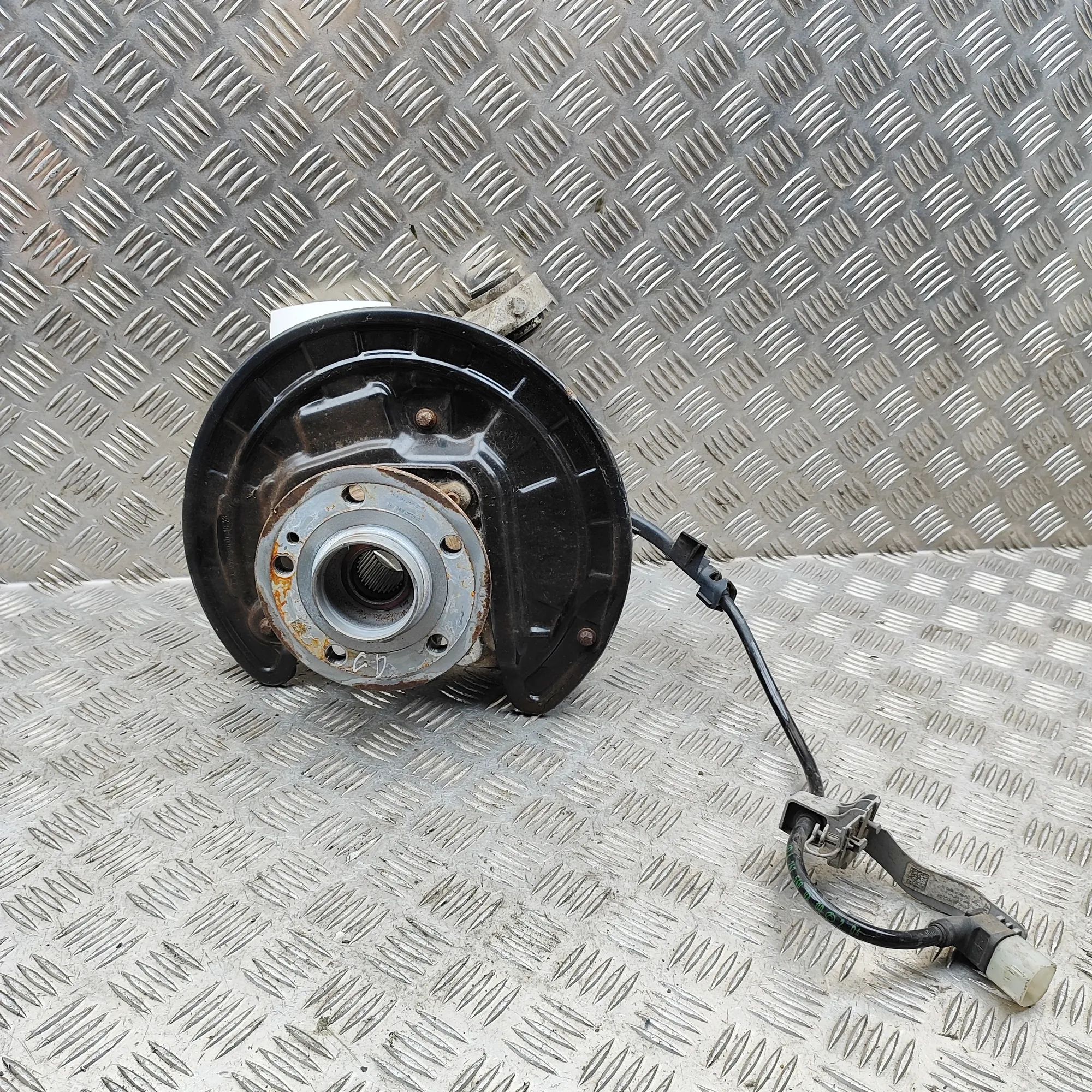 Mercedes-Benz GLB / EQB (X247) Rear Right Wheel Hub Rear Right Wheel Hub — MERCEDES BENZ EQB (X243)...
