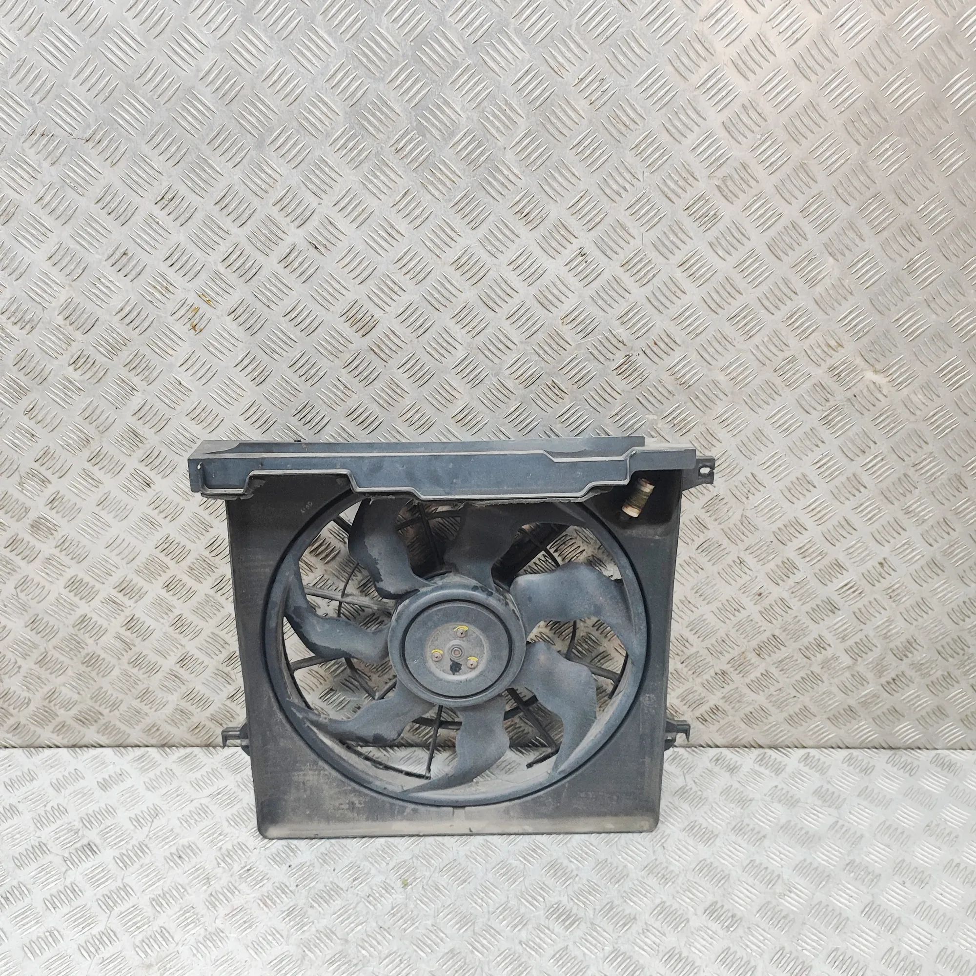 Hyundai Santa Fe Engine Cooling Fan Shroud Engine Cooling Fan Shroud — HYUNDAI SANTA FE (D...