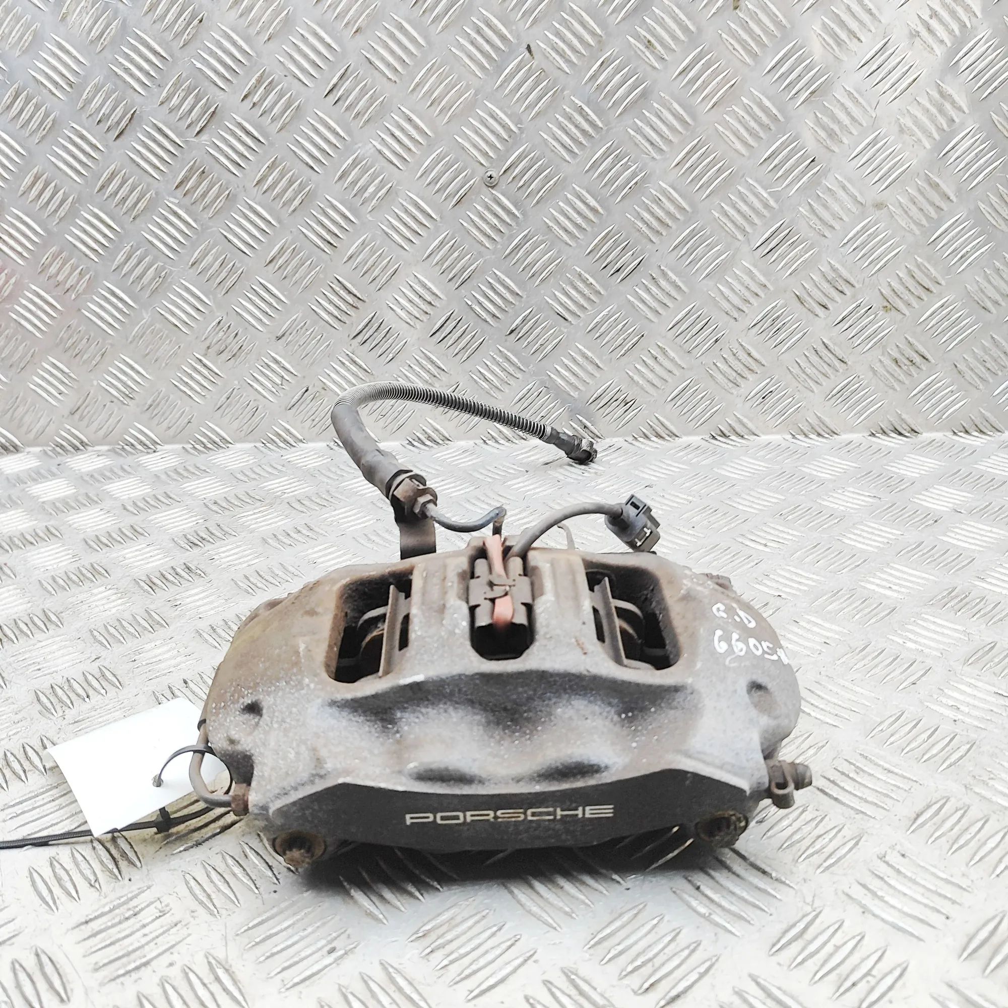 Porsche Panamera Brake caliper — rear right