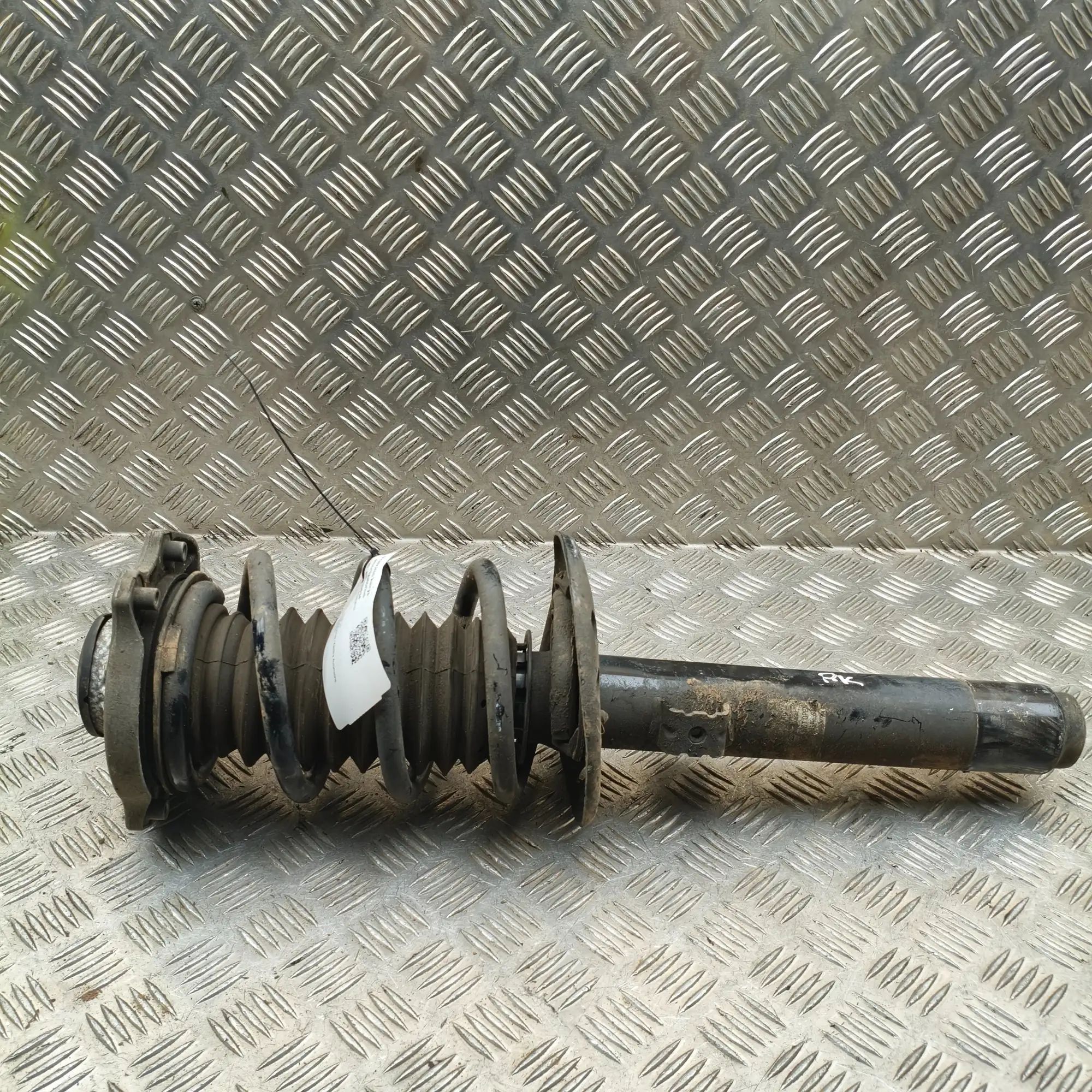 BMW X1 / iX1 (U11) Shock absorber — front left Shock absorber — front left — BMW X1 (U11) (202...