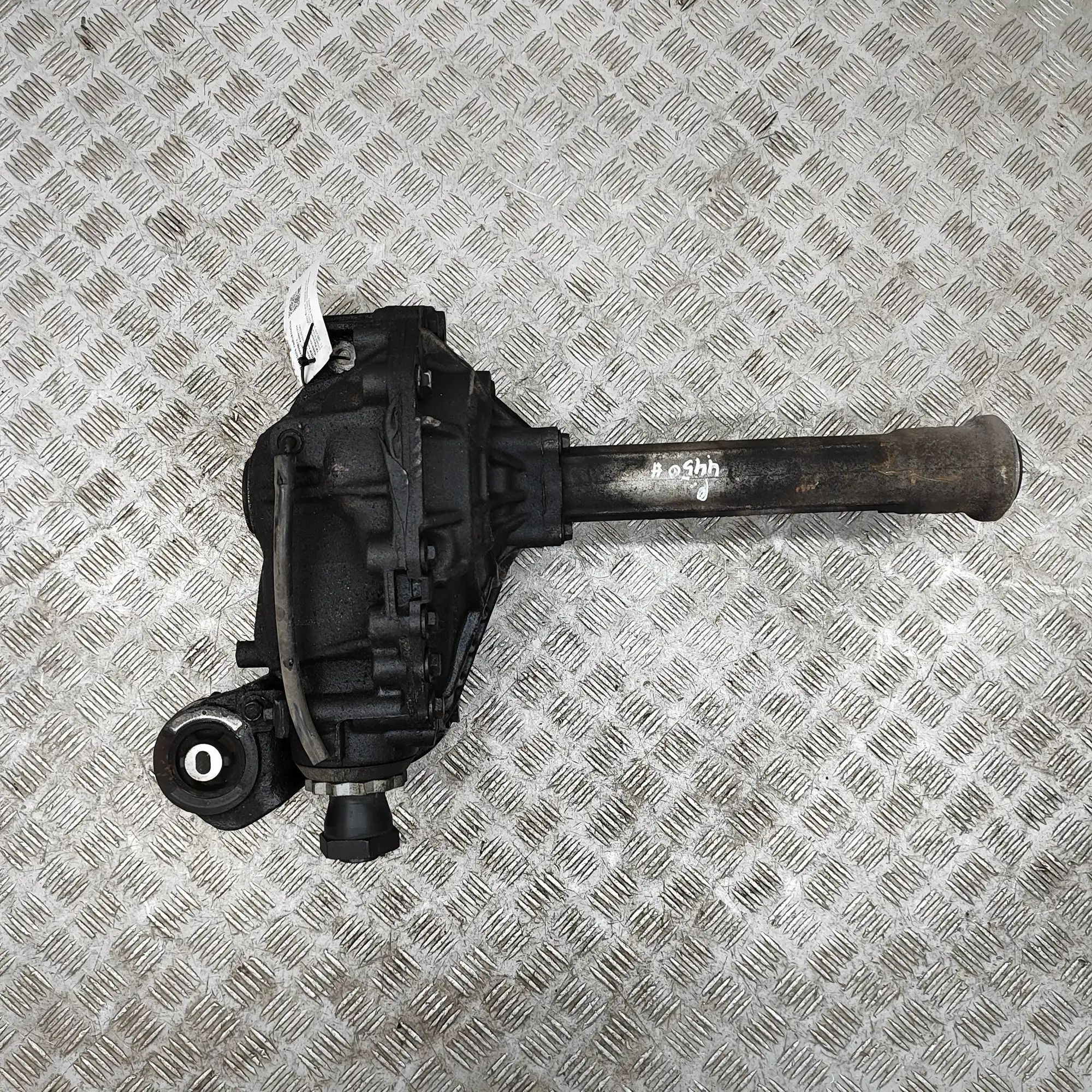Land Rover Range Rover Sport (L494) front differential Front differential — LAND ROVER RANGE ROVER SPO...