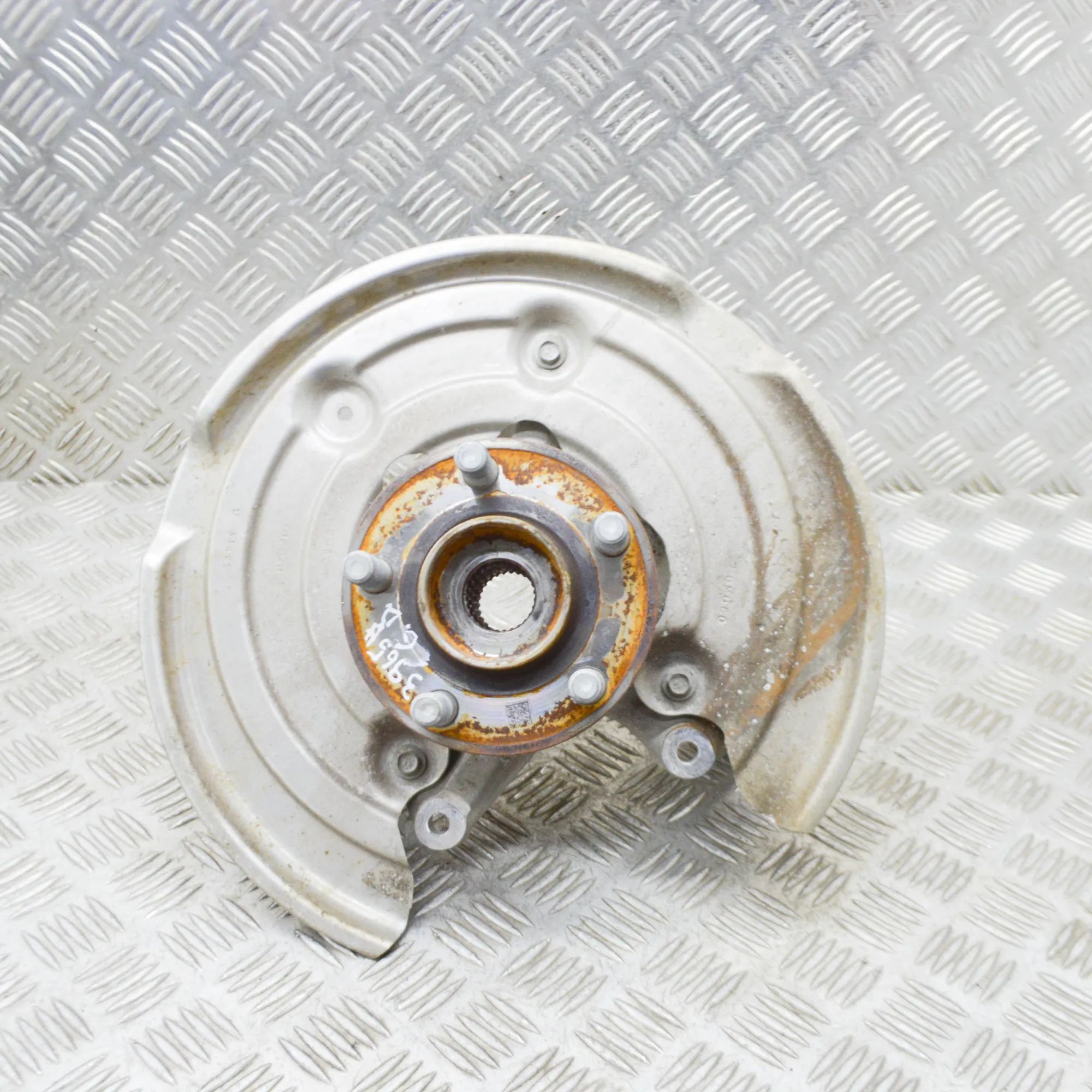 Rear Right Wheel Hub Brand/Model: FORD USA MUSTANG
Year: 2022
Gearbo...