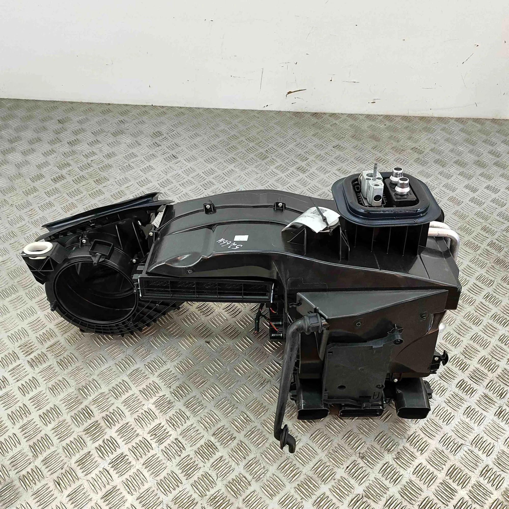 Mercedes-Benz GLB / EQB (X247) Interior Heater Interior Heater — MERCEDES BENZ EQB (X243) (202...