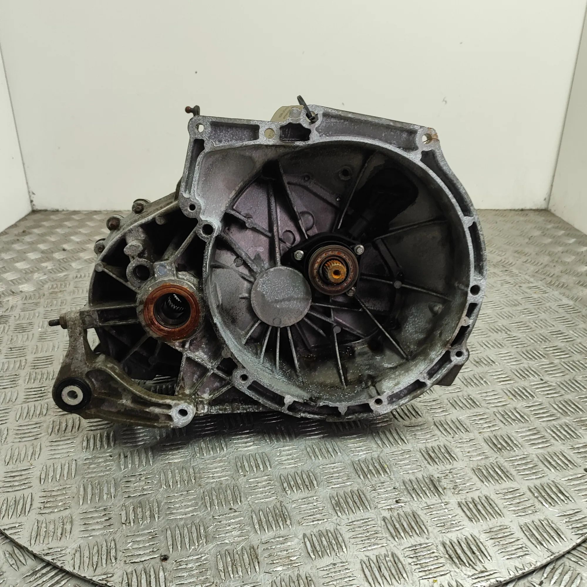 Volvo C30 Gearbox Gearbox — VOLVO V50 (MW) (2003-2012) — P1283141...