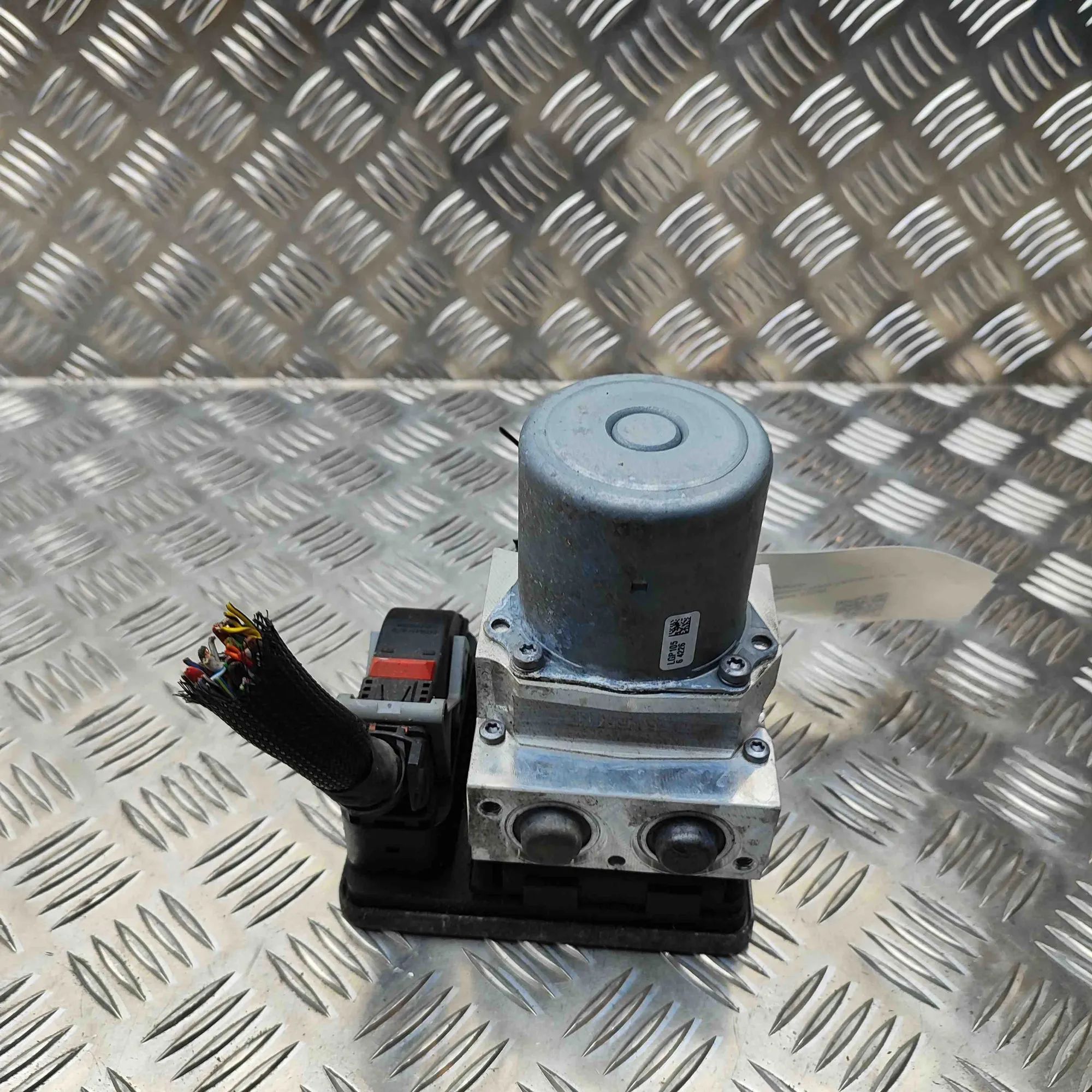 BMW 5 (G30 / G31) ABS hydraulic pump ABS Pump — BMW 5 SERIES (G30, G31) (2016-2024) ...