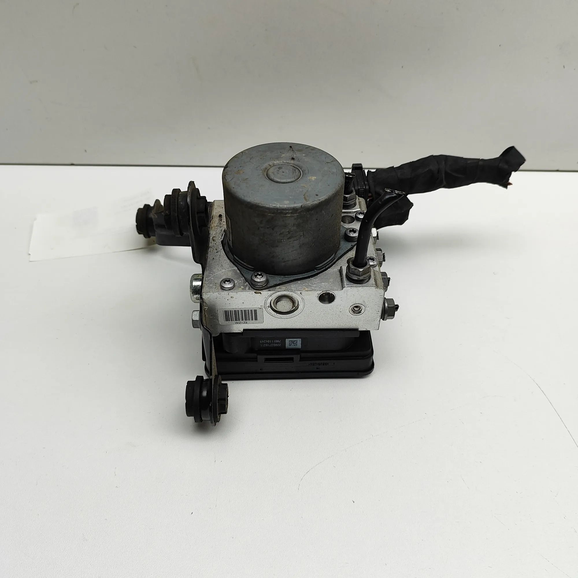 Audi Q3 (8U) ABS hydraulic pump ABS Pump — AUDI Q3 (8U) (2011-2018) — 5N0614109...