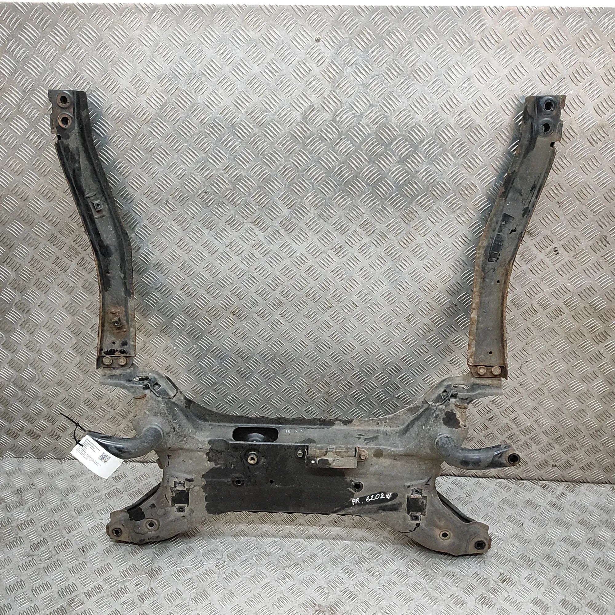 Mitsubishi Outlander Front subframe Front subframe — MITSUBISHI OUTLANDER (GG, GF, ...